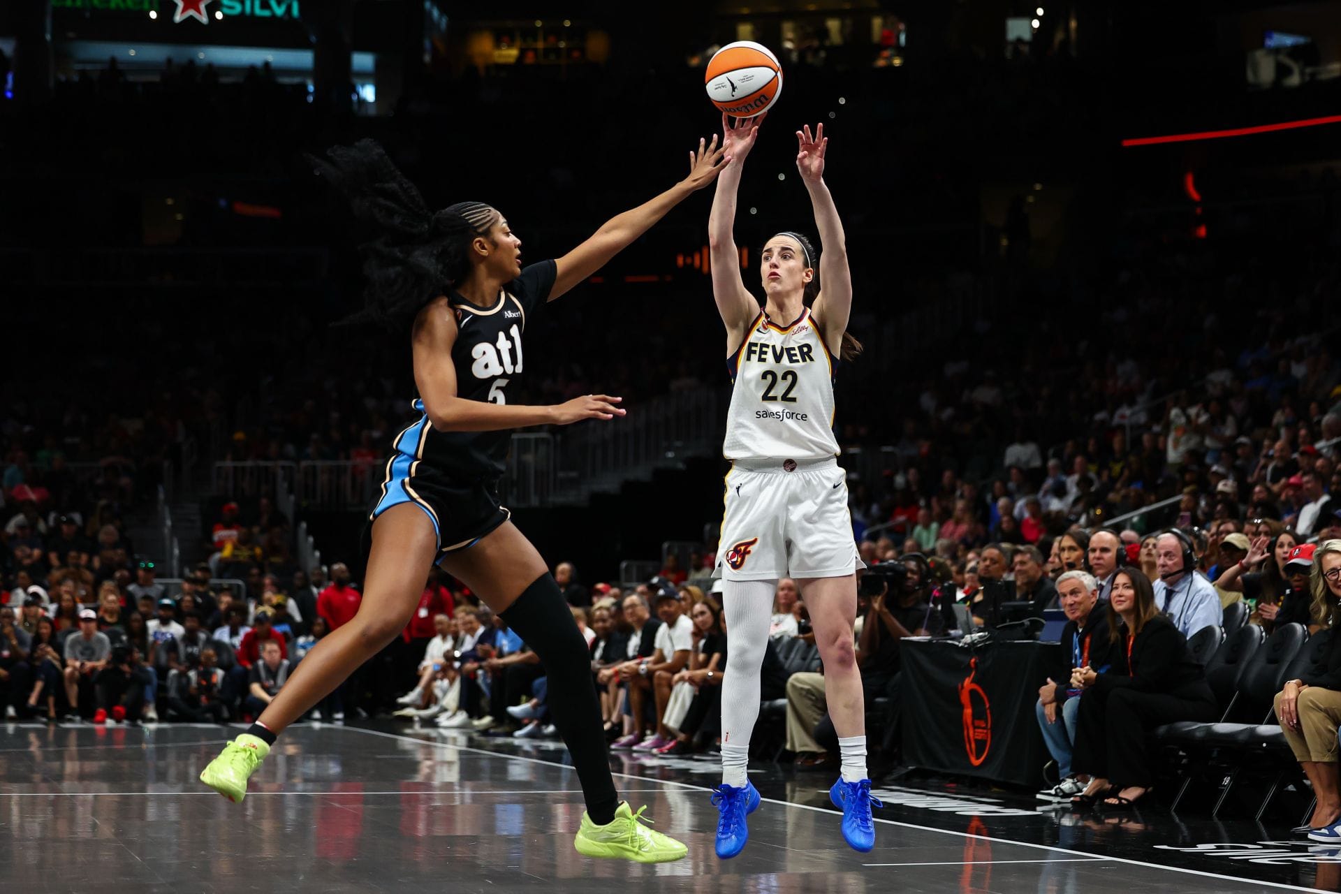 "The Hate Be Real": Caitlin Clark Fans React to Angel Reese's Family's Reactions While Watching Fever Star's 3-Point Shooting in All-Star Game 
