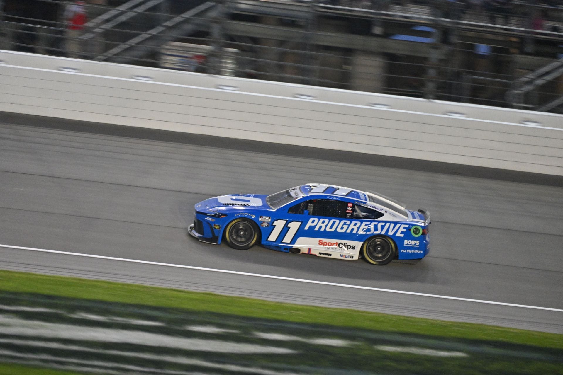 Denny Hamlin durante NASCAR Cup Series eero 400 - Fonte: Getty