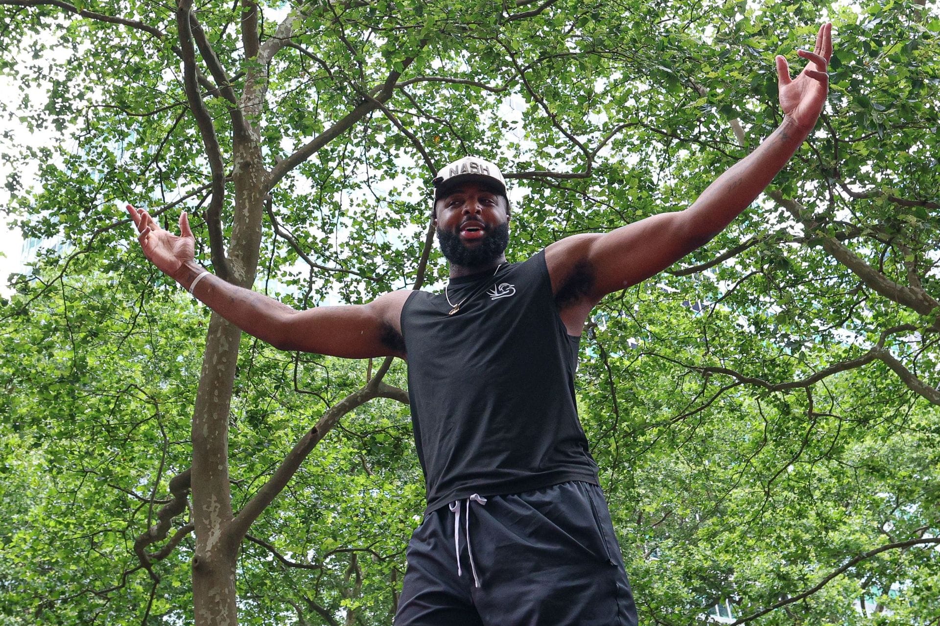 "I went into panic mode" - Mitchell Robinson Reveals Shocking Details Of Bizarre Incident Behind His Hand Injury Before NBA Finals