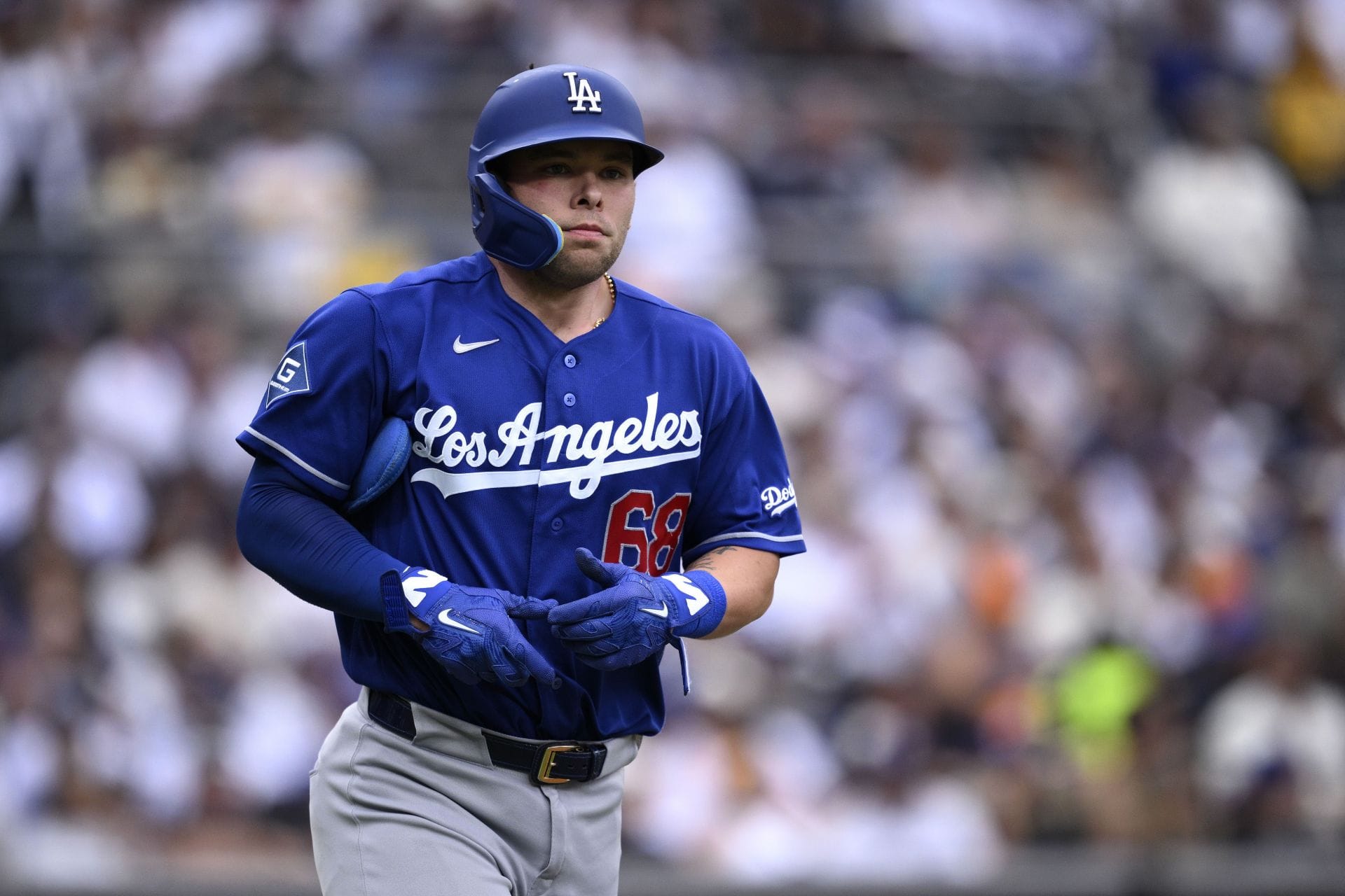 "Will Smith had to learn with Clayton Kershaw" - Max Muncy compares Dalton Rushing's career arc to $140M Dodgers catcher