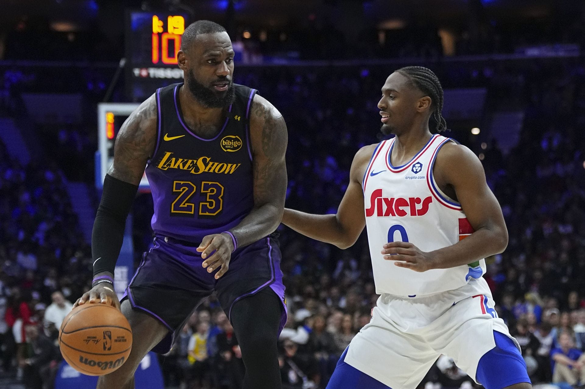 "Bending over backwards for grandpa!" - Dave Portnoy Fires Off Blistering Take After LeBron James Receives Special Honor From Pennsylvania Governor