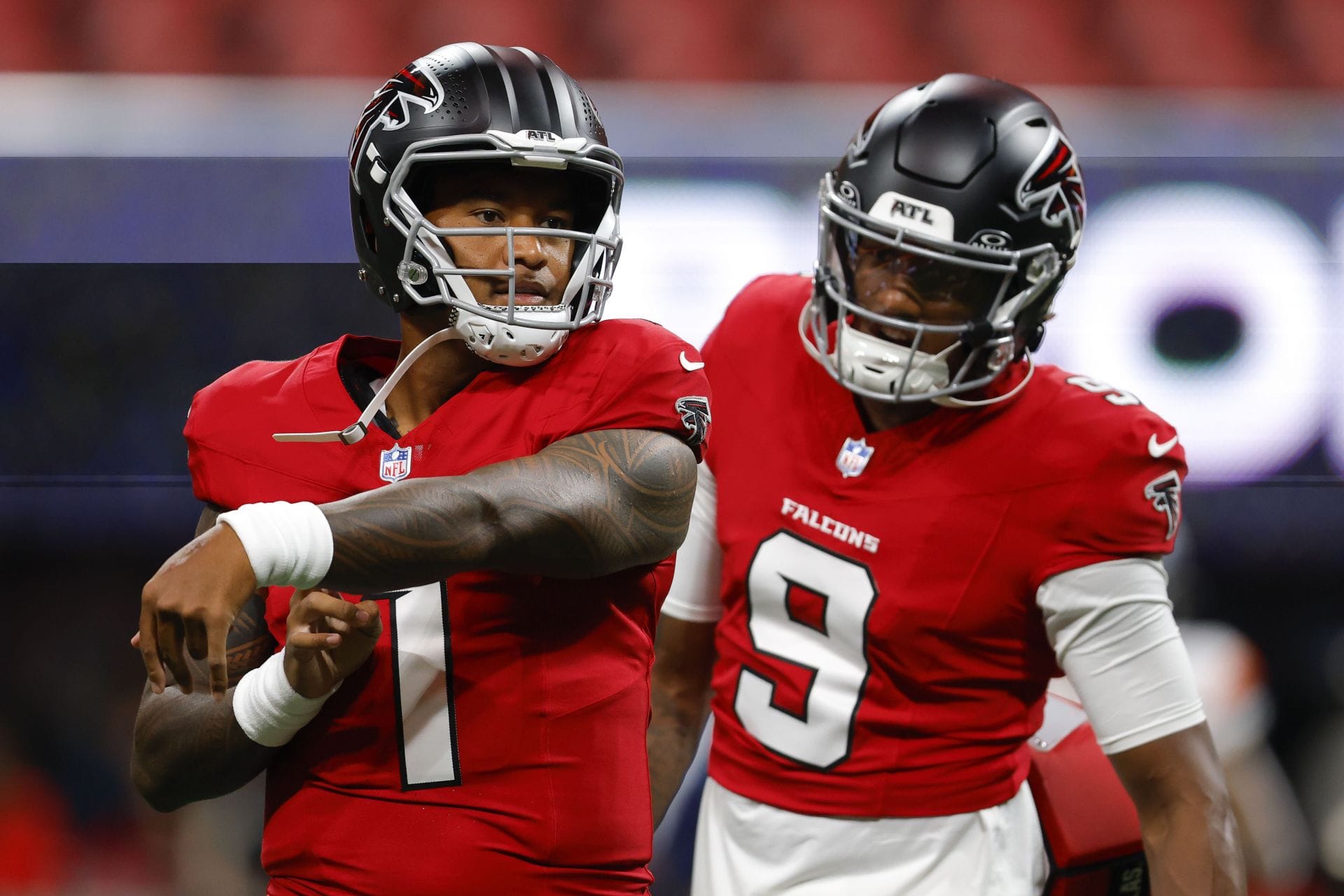 "I don't think the long term QB is in the building right now": NFL analyst delivers scathing criticism on Michael Penix Jr vs Tua Tagovailoa battle