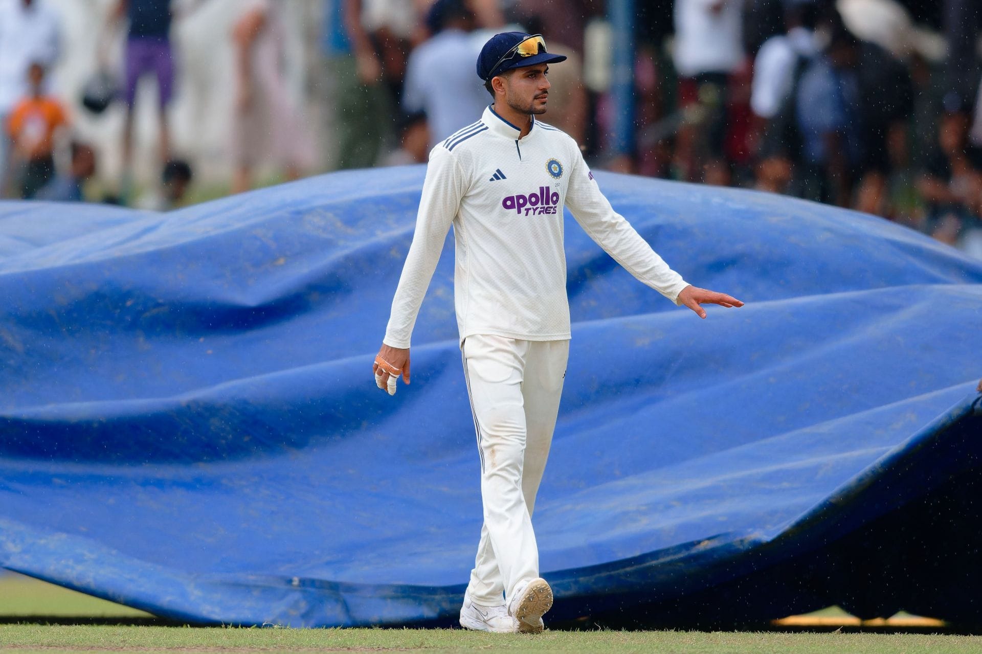 Father watches on from stands as Shubman Gill marshals his troops on Day 4 of SL vs IND 2026 2nd Test [Watch]