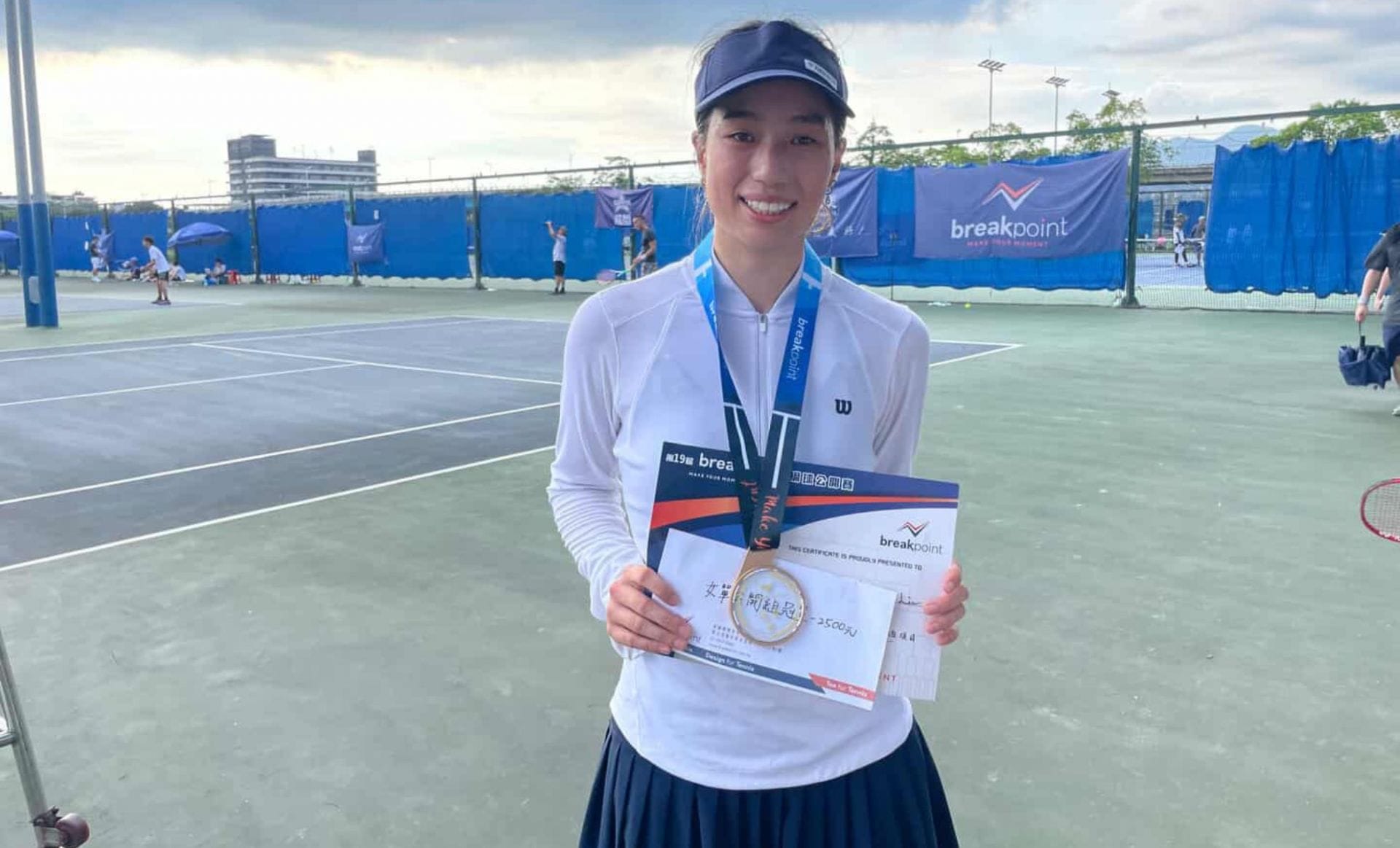 “I found my first sponsor through my dentist’s client” - Former NCAA D1 player Jasmine Lin on her unorthodox journey, multiple jobs & more | Exclusive