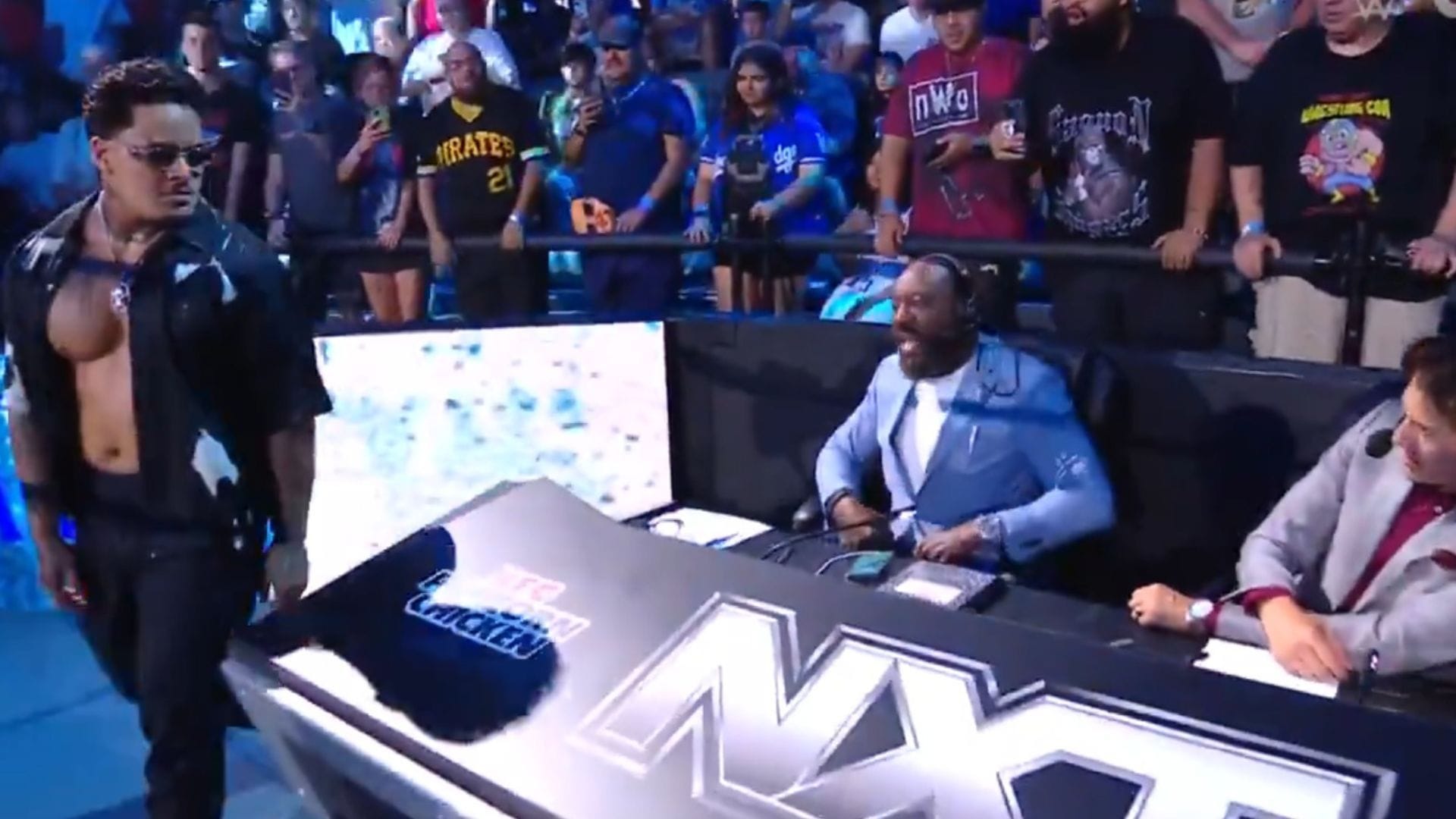 "I wrestled this guy" - Booker T shocked to see former WWE opponent "still doing it" after 28 years