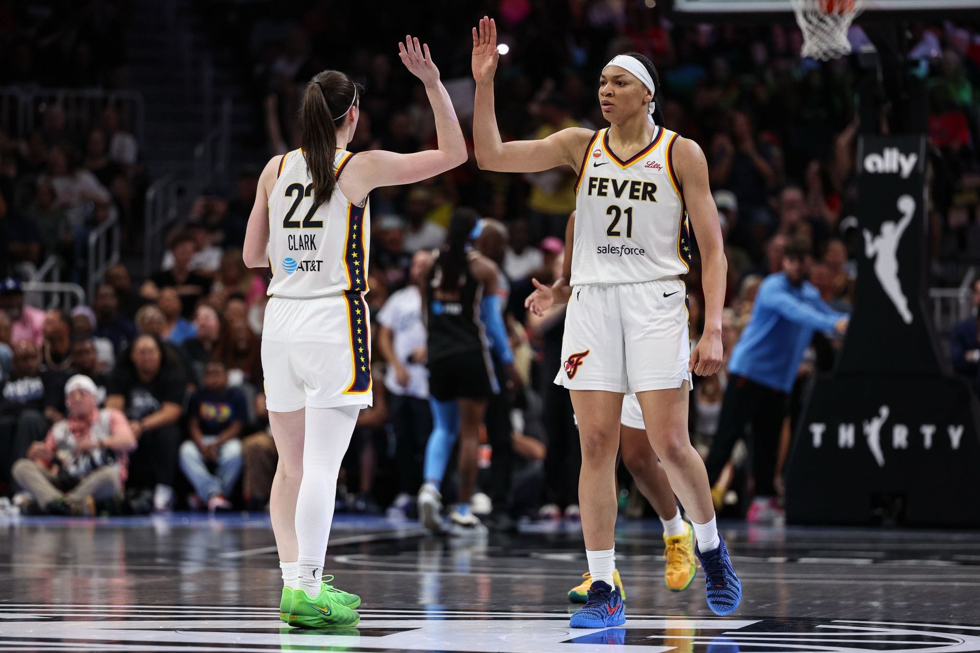 "Mama and Daughter": Fever Fans Melt as Makayla Timpson Calls Caitlin Clark The GOAT 
