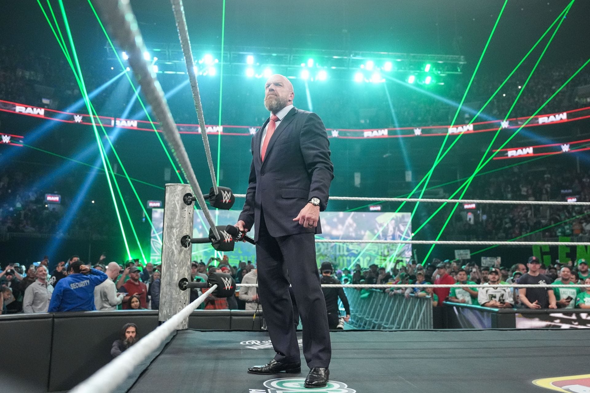 BREAKING: 8-time champion open to WWE return under one condition 