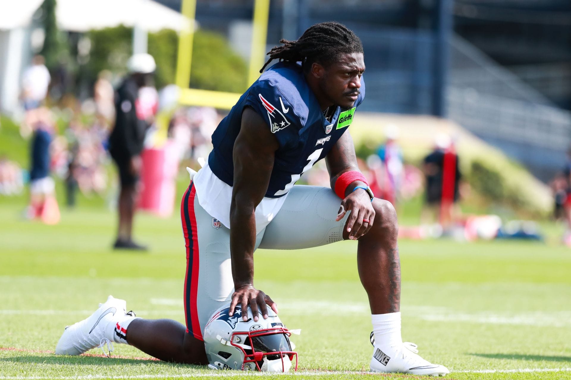 "They hate him," "Coop look disgusted to even touch him": NFL fans react to A.J. Brown hugging DeVonta Smith, Cooper DeJean after preseason game