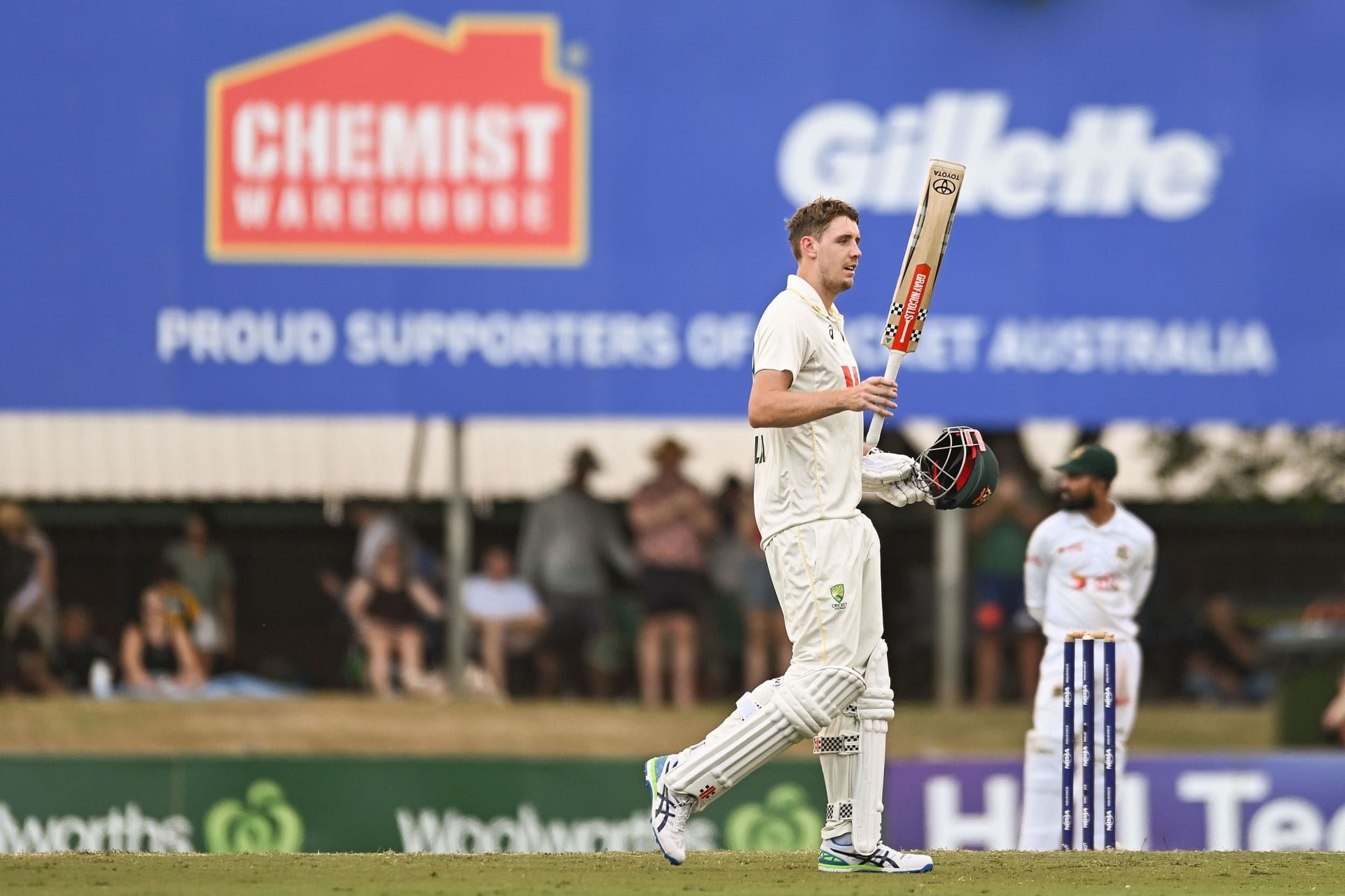 Cameron Green raises bat in relief after scoring his first hundred in nearly two and a half years during AUS vs BAN 2026 1st Test [Watch] 
