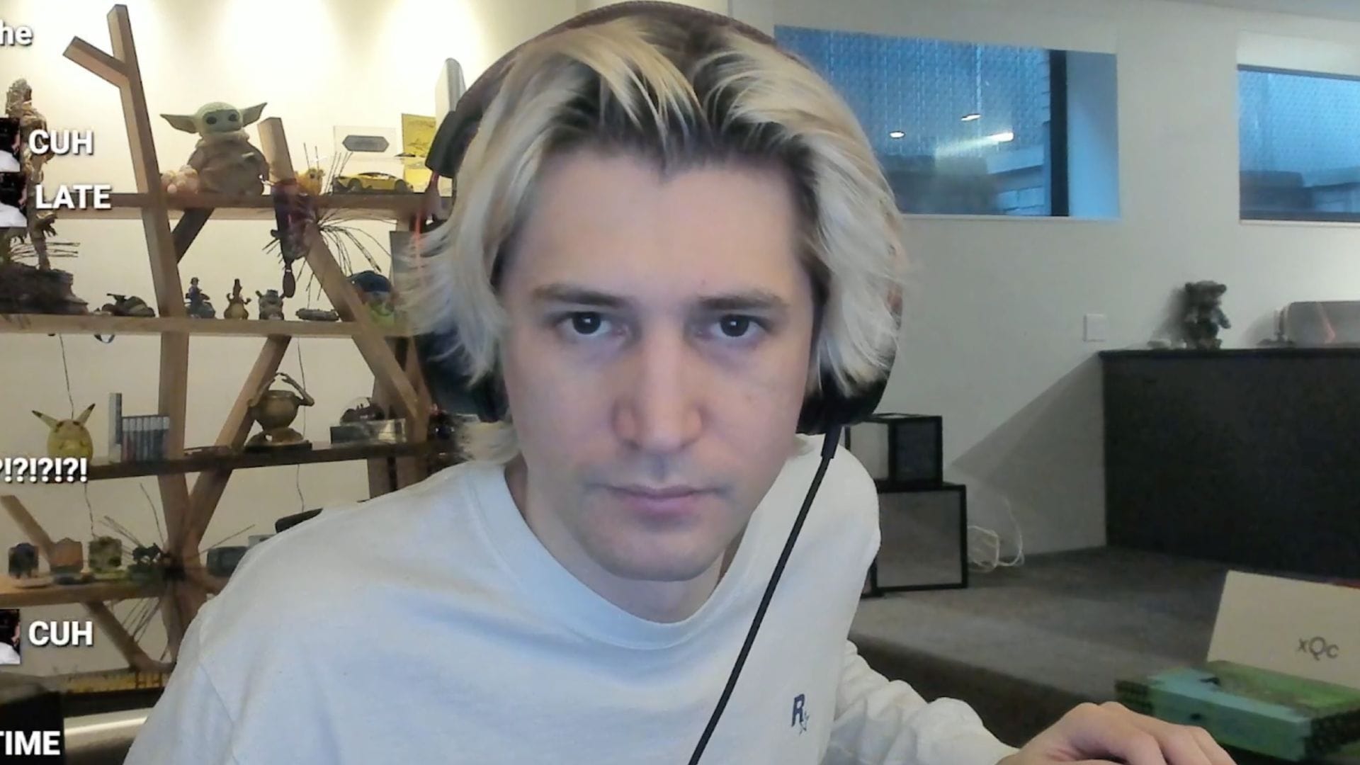 xQc claims Terraria Calamity mod developers "don't want to work on it" after they refused his buyout proposal