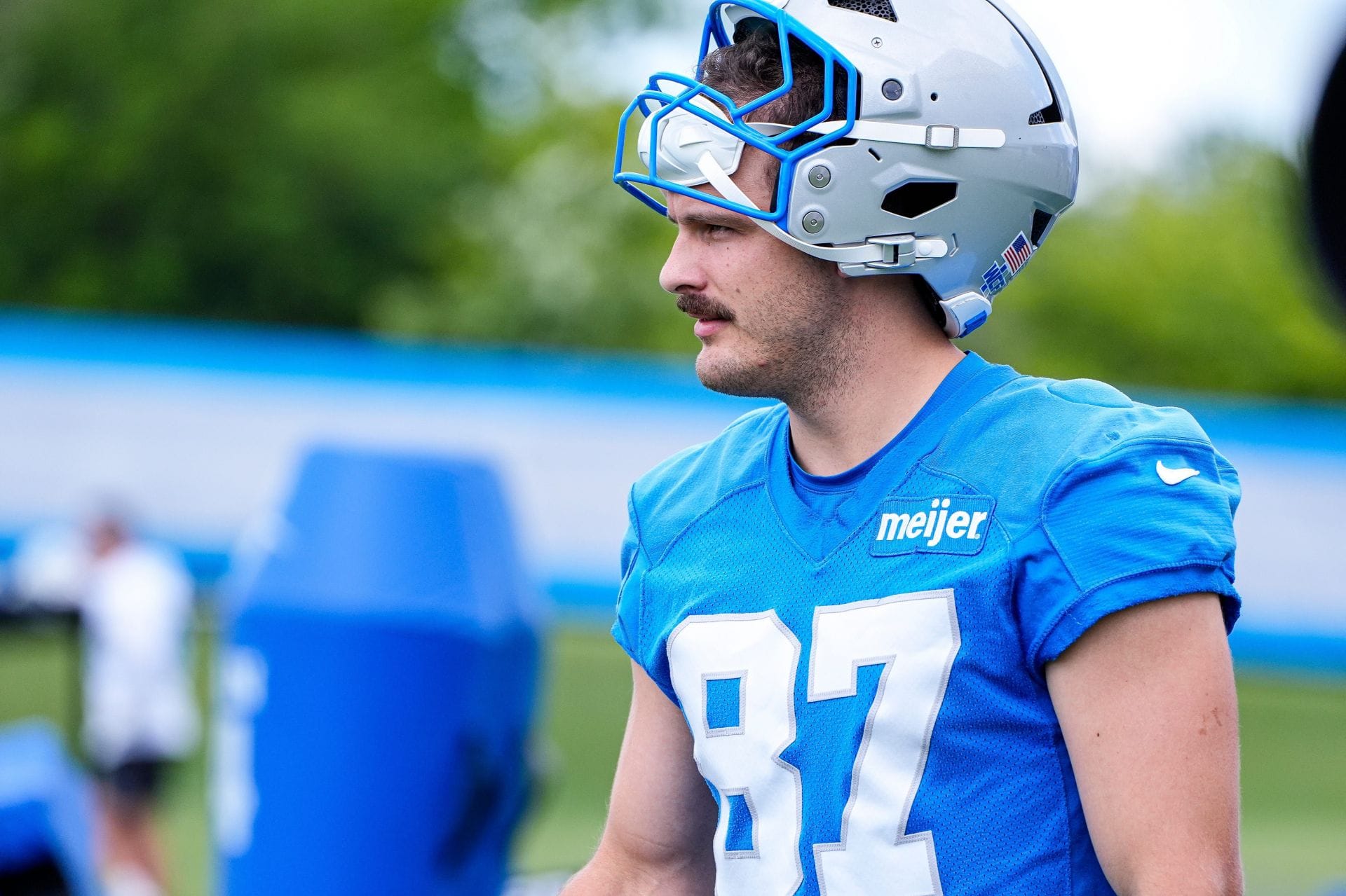 Sports doctor delivers Sam LaPorta fantasy outlook as Lions TE returns from significant back injury in 2025
