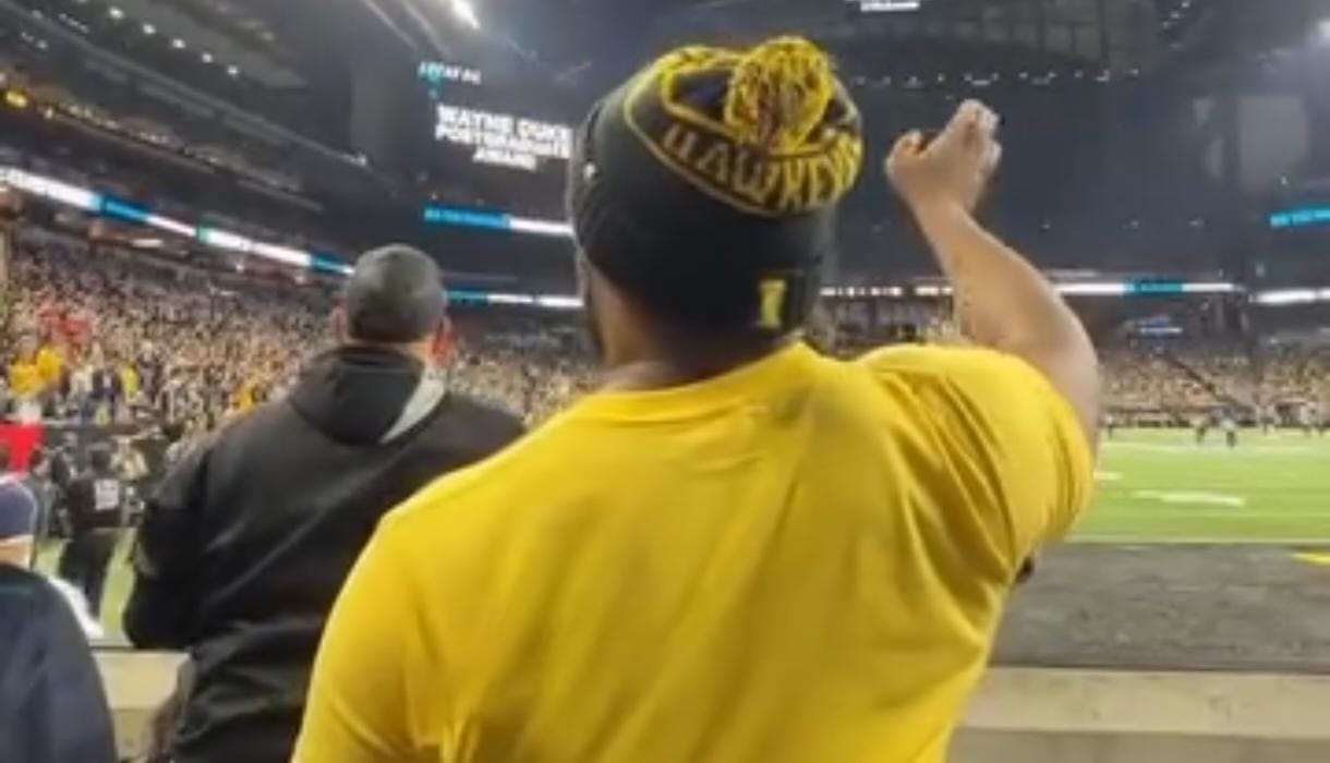 "Groin stuff" - Former WWE Champion opens up on "powerful thrusts" during entrance 