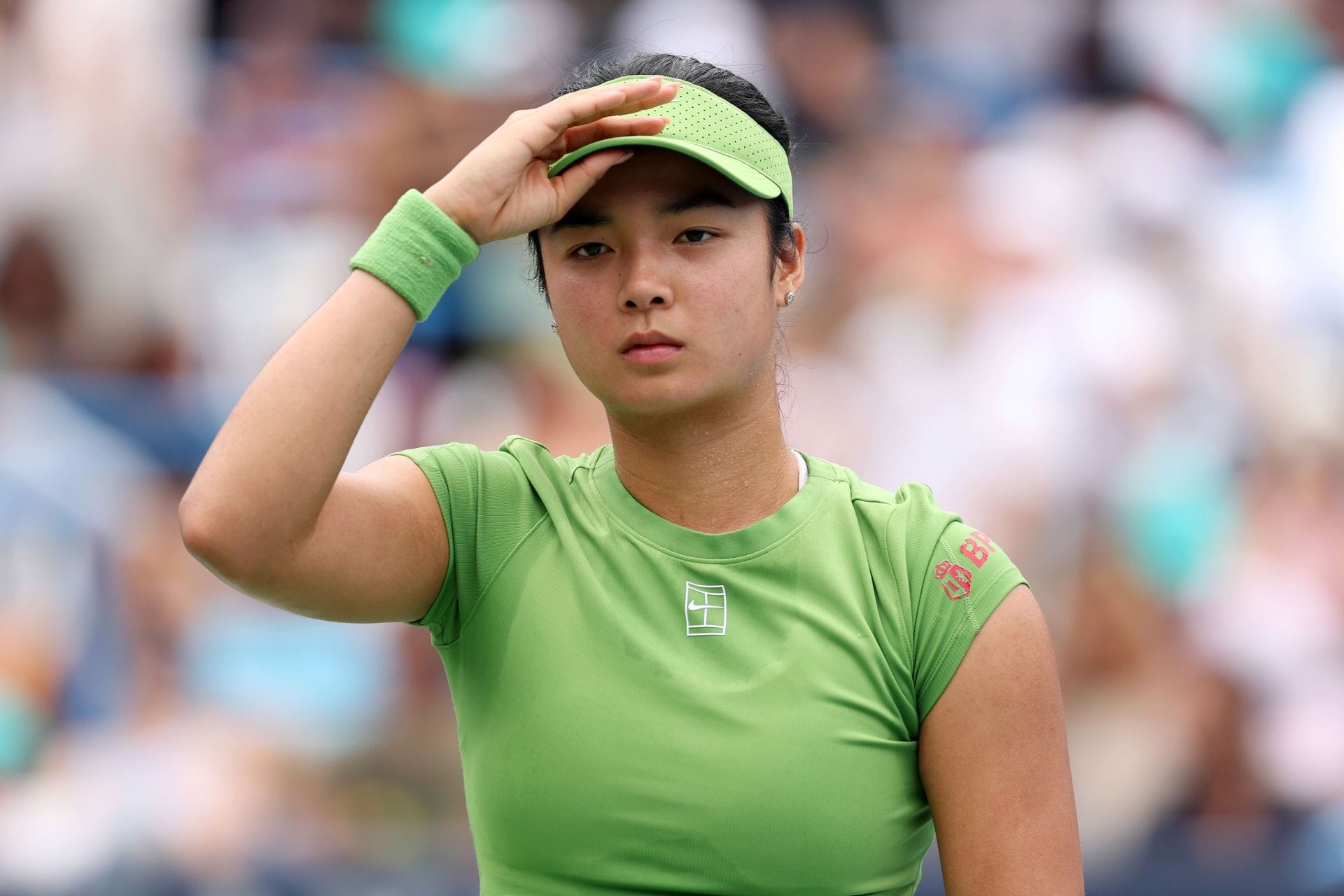 "Acting like she has 6 Grand Slams" - Fans fume over Alex Eala's customized Nike shoes at US Open celebrating maiden WTA 500 win