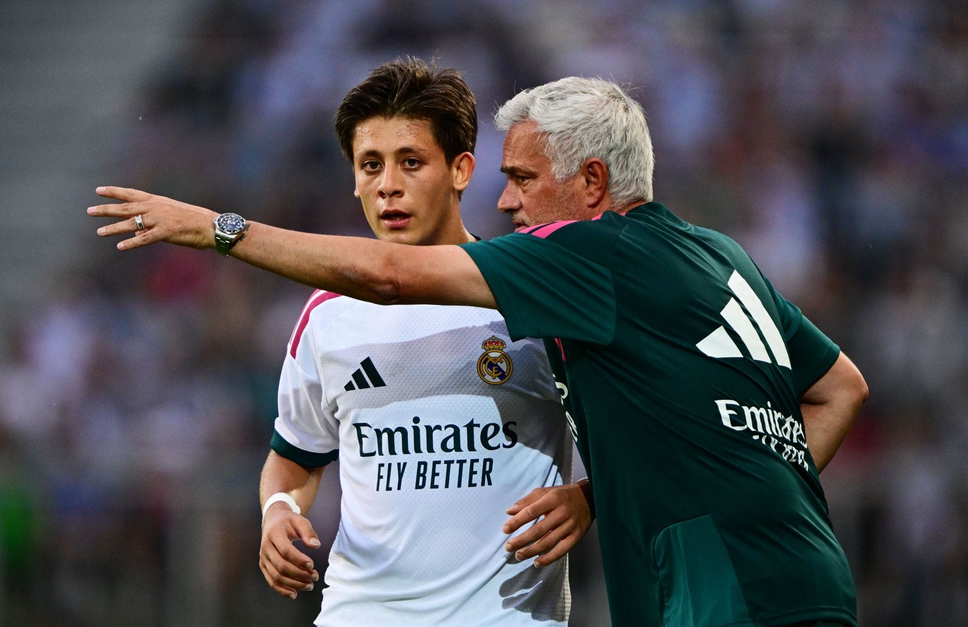 "I saw a team with 3 faces" - Jose Mourinho makes claim as Real Madrid players out 2-2 draw with Fiorentina