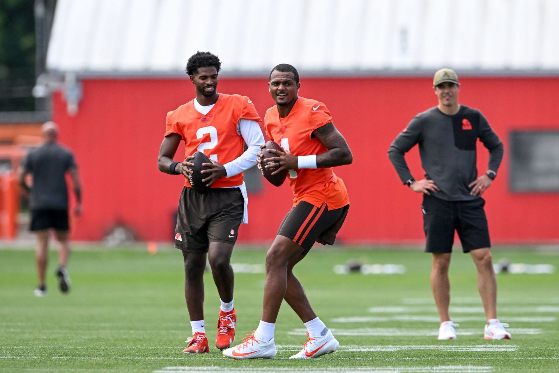 "I'm telling you right now ahead of time": Ochocinco hints at massive changes at Browns if things go south with Deshaun Watson