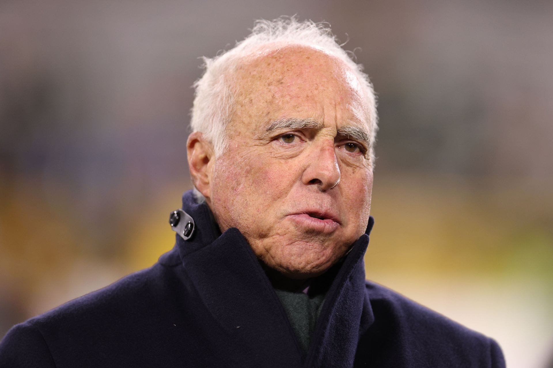 “Robert Kraft just fell to his knees in his private helicopter”: NFL fans react as Jeffrey Lurie heads to Eagles Hall of Fame