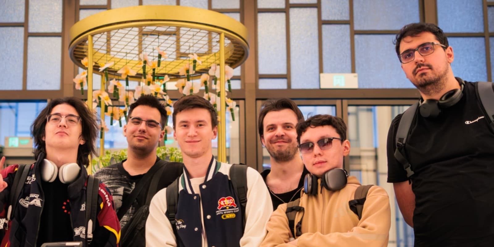 Team Yandex at Shanghai (Image via Valve)