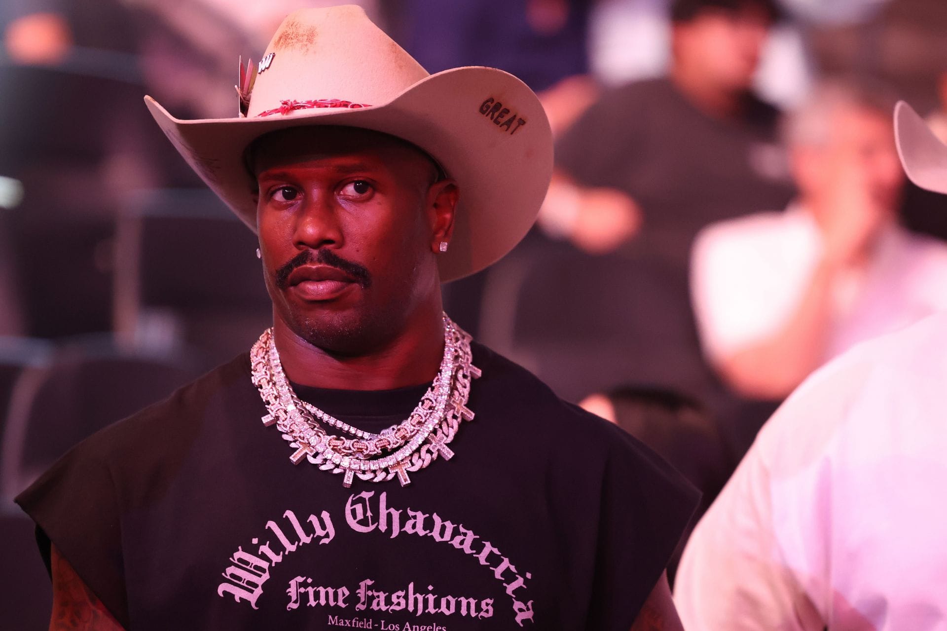 "This guy is so washed," "Dude is way past his prime": NFL fans mock Von Miller on signing with Cowboys 