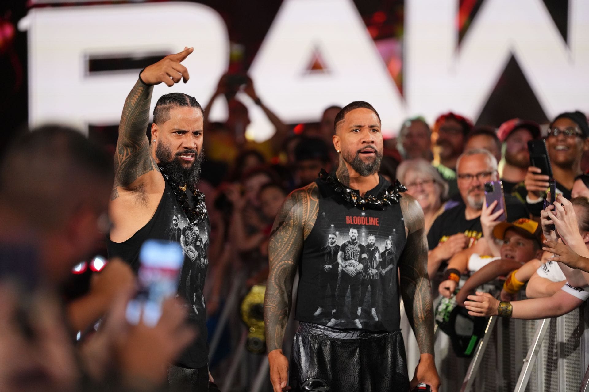 [RAW Spoilers] Massive name saves The Bloodline from brutal assault by Royce Keys' new faction