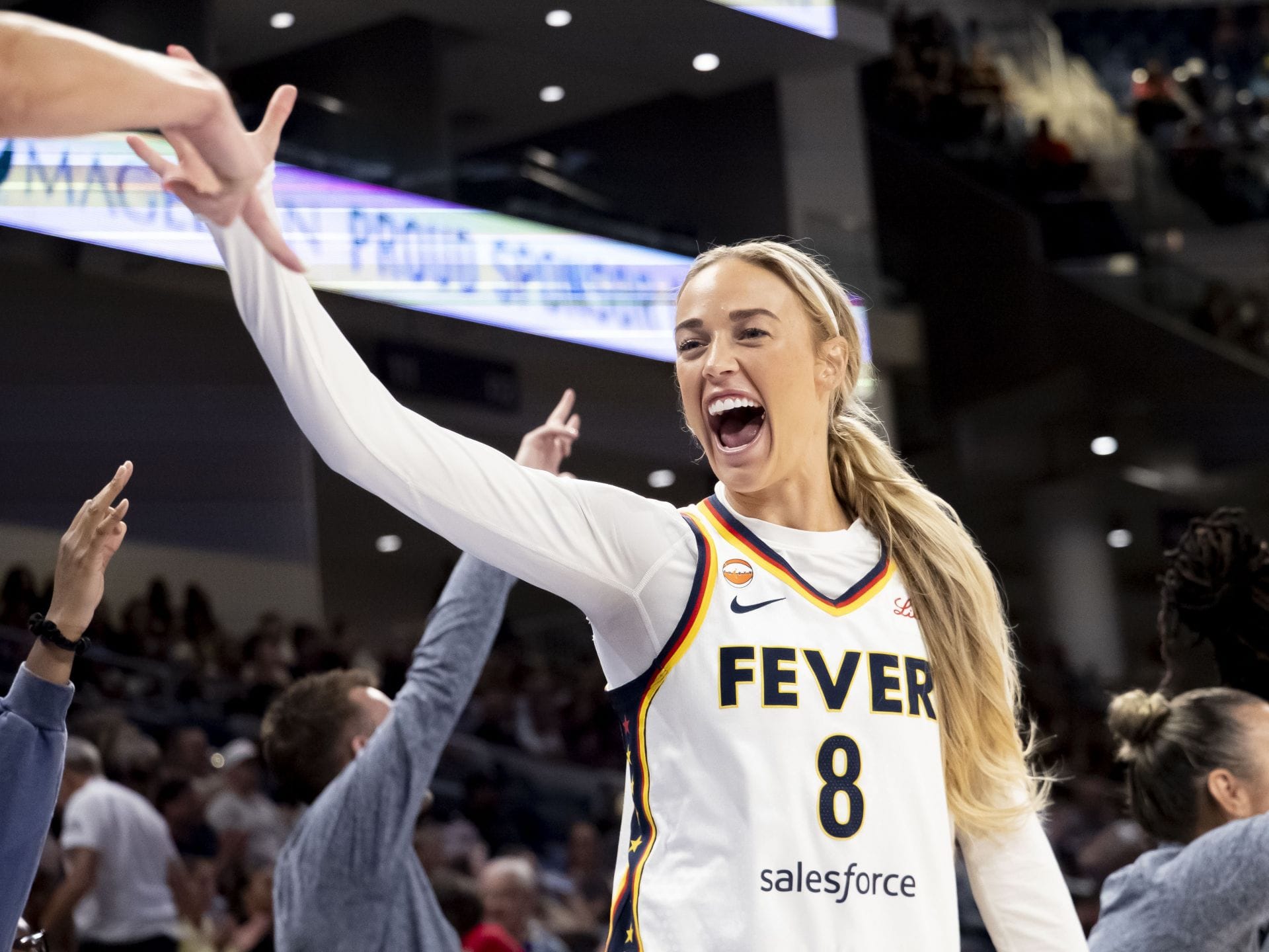 "She’ll probably get suspended", "Most unserious player in the league" - WNBA Fans Shocked At Sophie Cunningham's Wild Wardrobe Moment On Camera