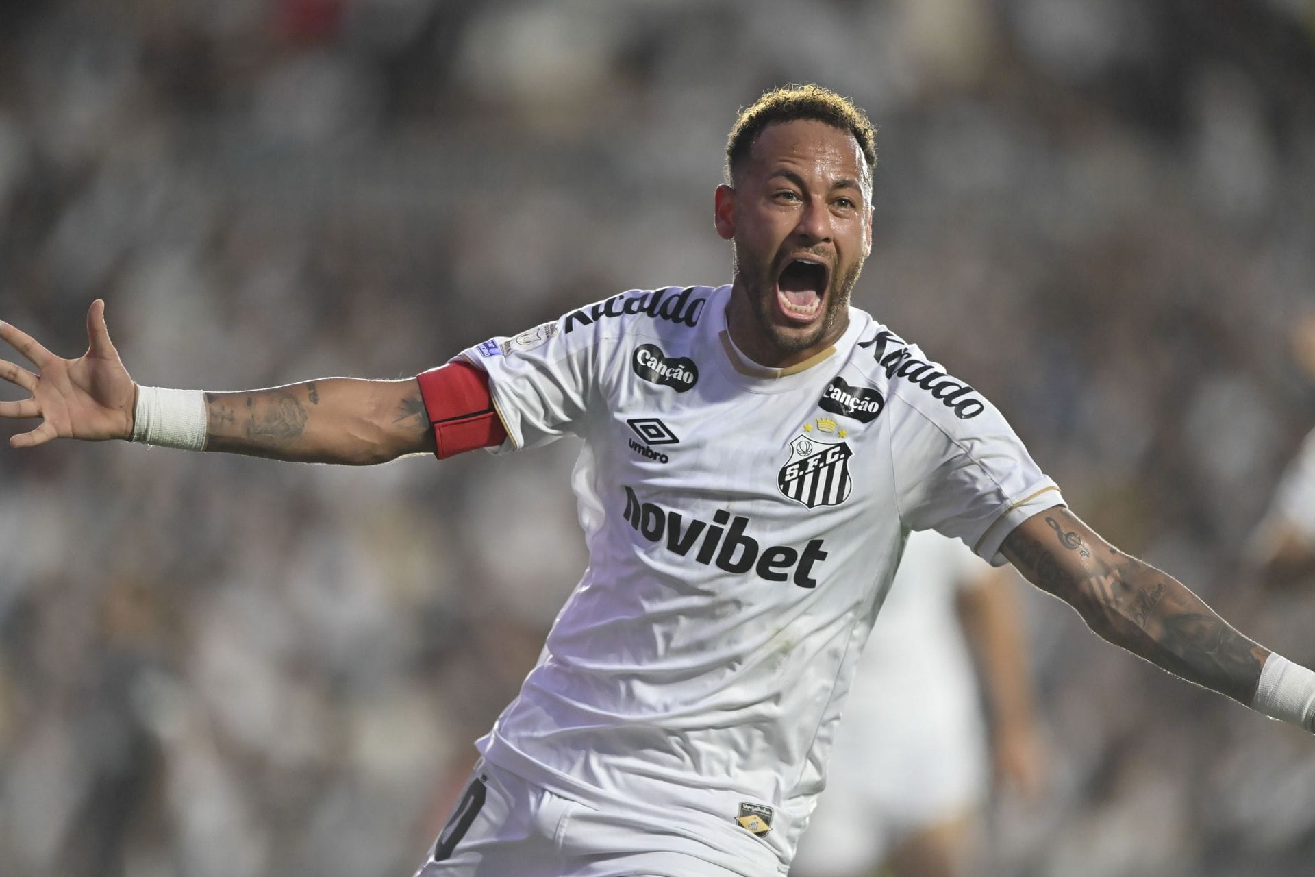 “This one I make a point of greeting” - Santos enjoy last laugh on social media as Neymar and co. celebrate win after Thiago Mendes’ handshake snub
