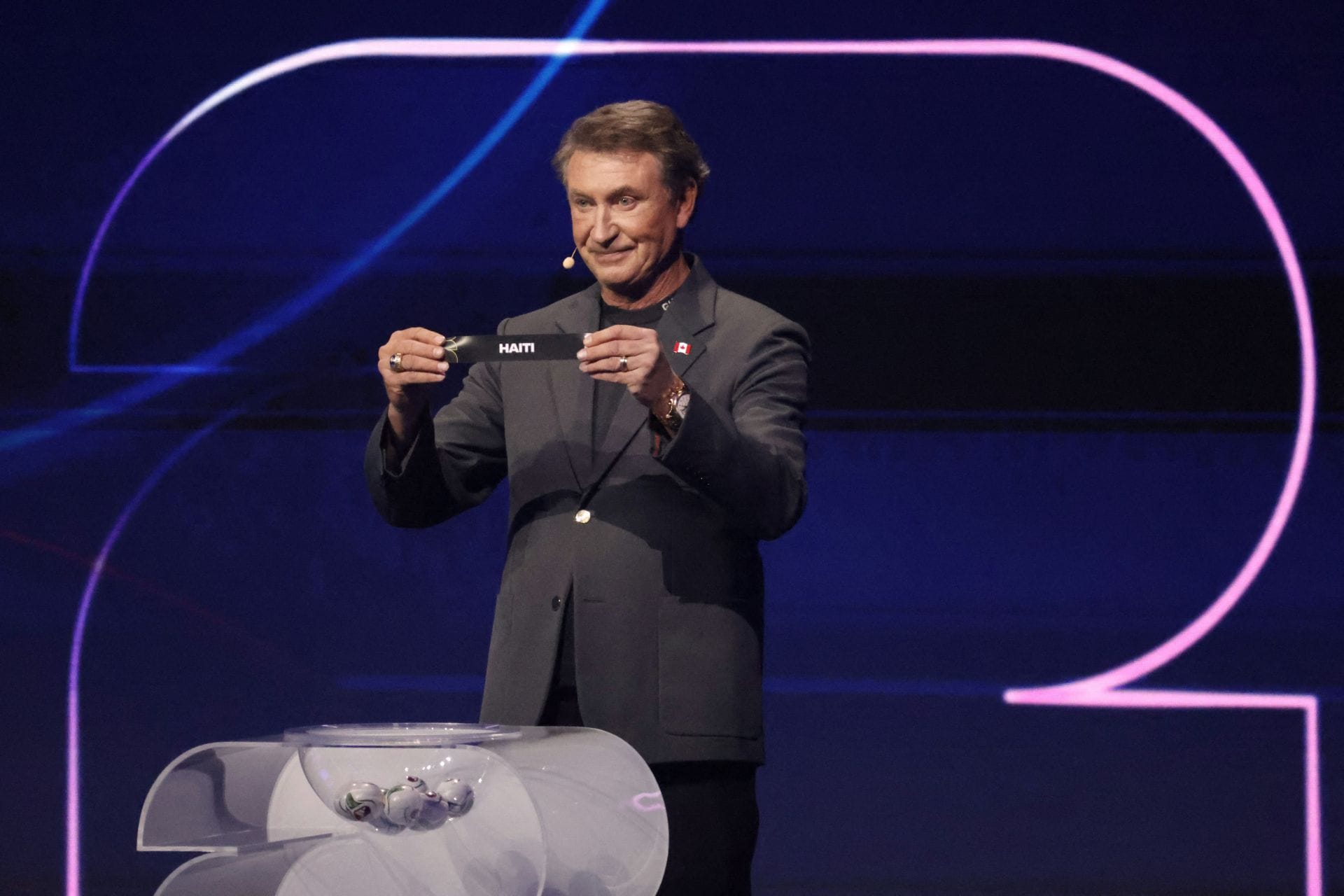 Wayne Gretzky and wife Janet share words of encouragement for Danielle Kang ahead of CPKC Women's Open