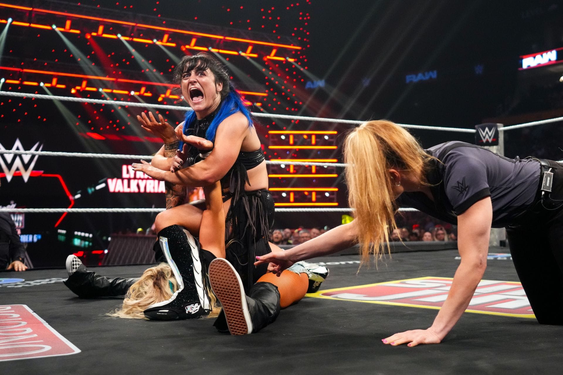 Lyra Valkyria Has Emotional Breakdown Backstage During WWE RAW