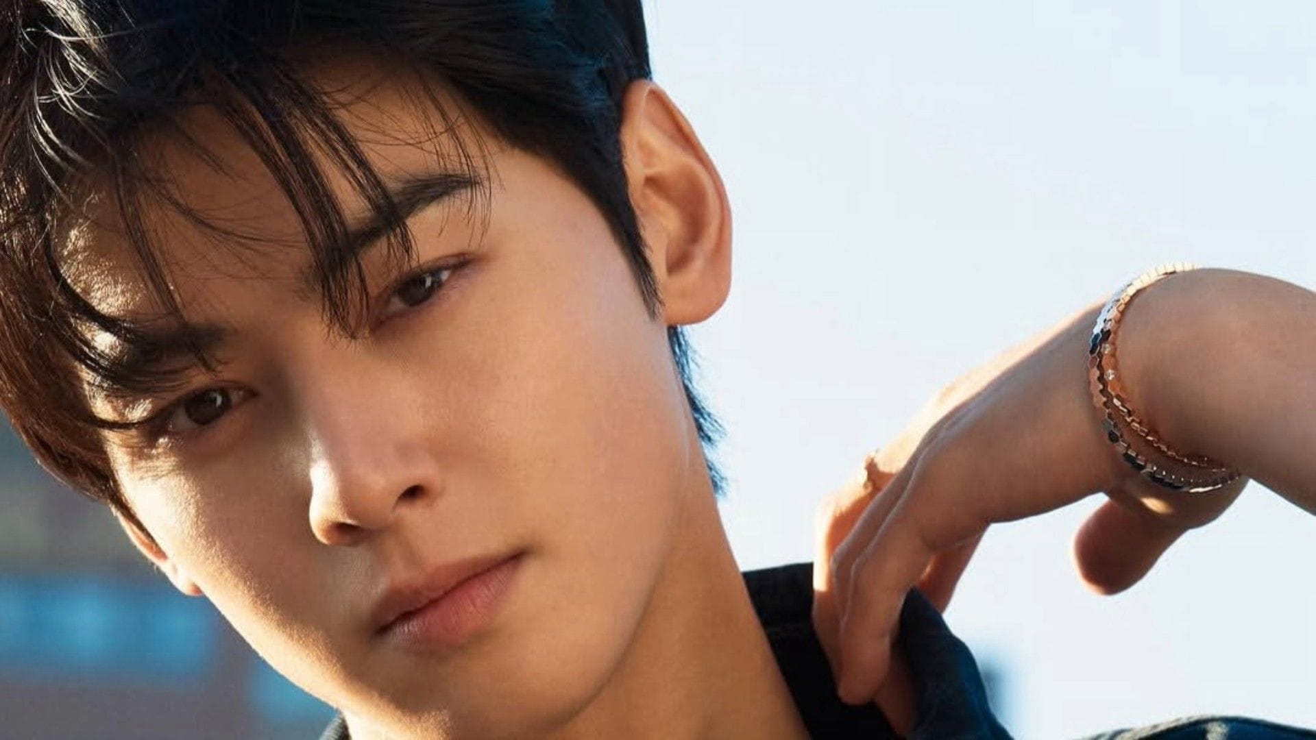 Cha Eun-woo reportedly joins 'Bon Appétit, Your Majesty' spinoff as male lead amid 20 billion KRW tax controversy