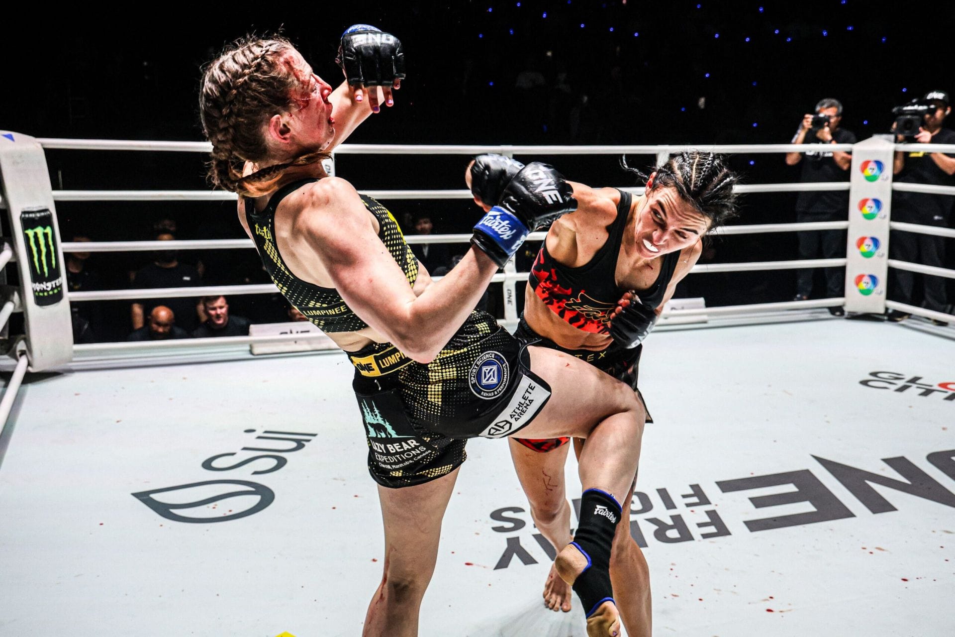 "Knock her out in any round" - Natalia Diachkova gunning for Stella Hemetsberger's Muay Thai and kickboxing belts 