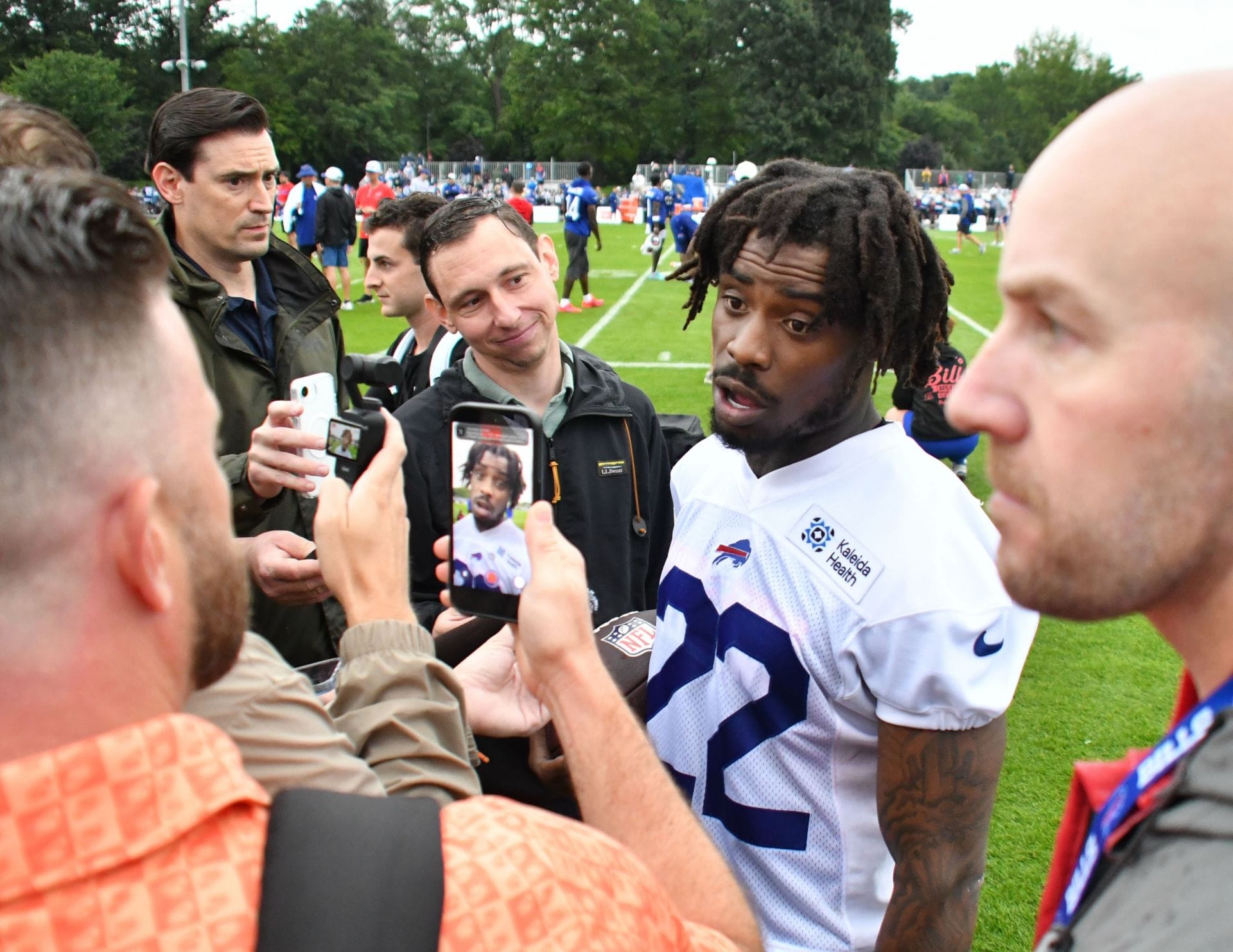 “All that yapping caught up to him” “Can’t catch a break”: NFL fans react as C.J. Gardner-Johnson gets carted off from Bills training camp