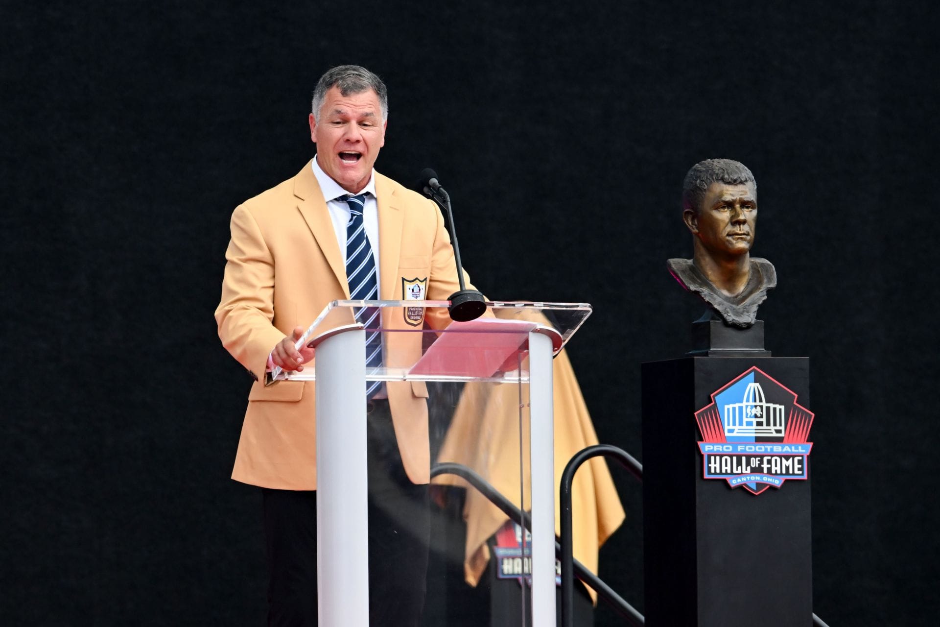 “Tried to make it poetic”: Adam Vinatieri reveals true feelings on roasting Bill Belichick, Tom Brady in viral Hall of Fame speech