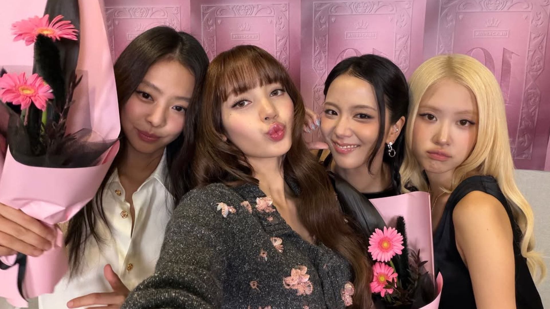 "Is Blackpink disbanding?" - Fans speculate as Jisoo breaks down in tears and Rosé appears emotional after BLACKPINK's 10th anniversary event