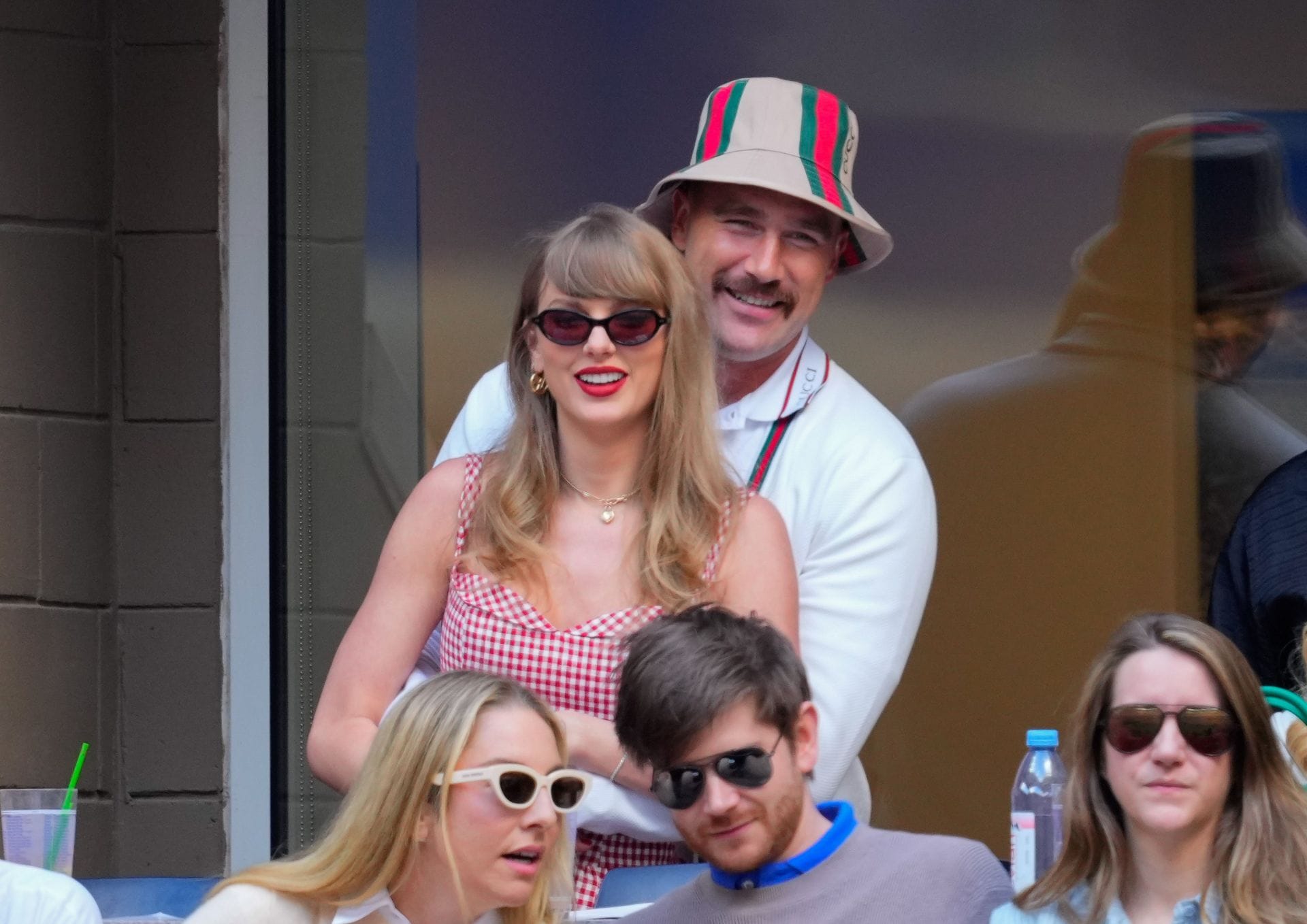 PHOTO: Taylor Swift makes first public appearance after marriage in London in noodle-strap mini dress as Travis Kelce gears up for 2026 NFL season