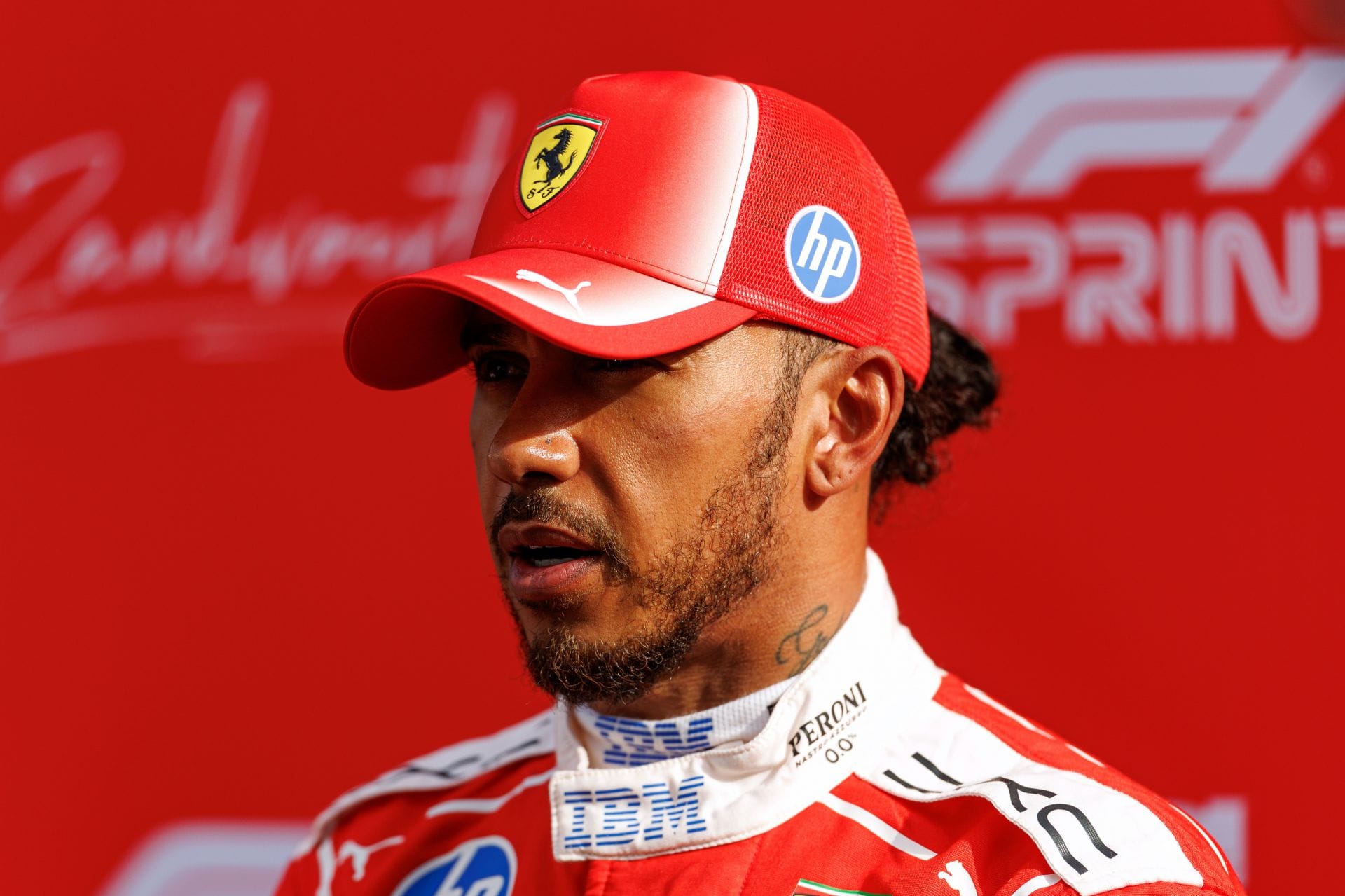 Lewis Hamilton complains about a completely different car after a poor qualifying session for the F1 Dutch GP sprint