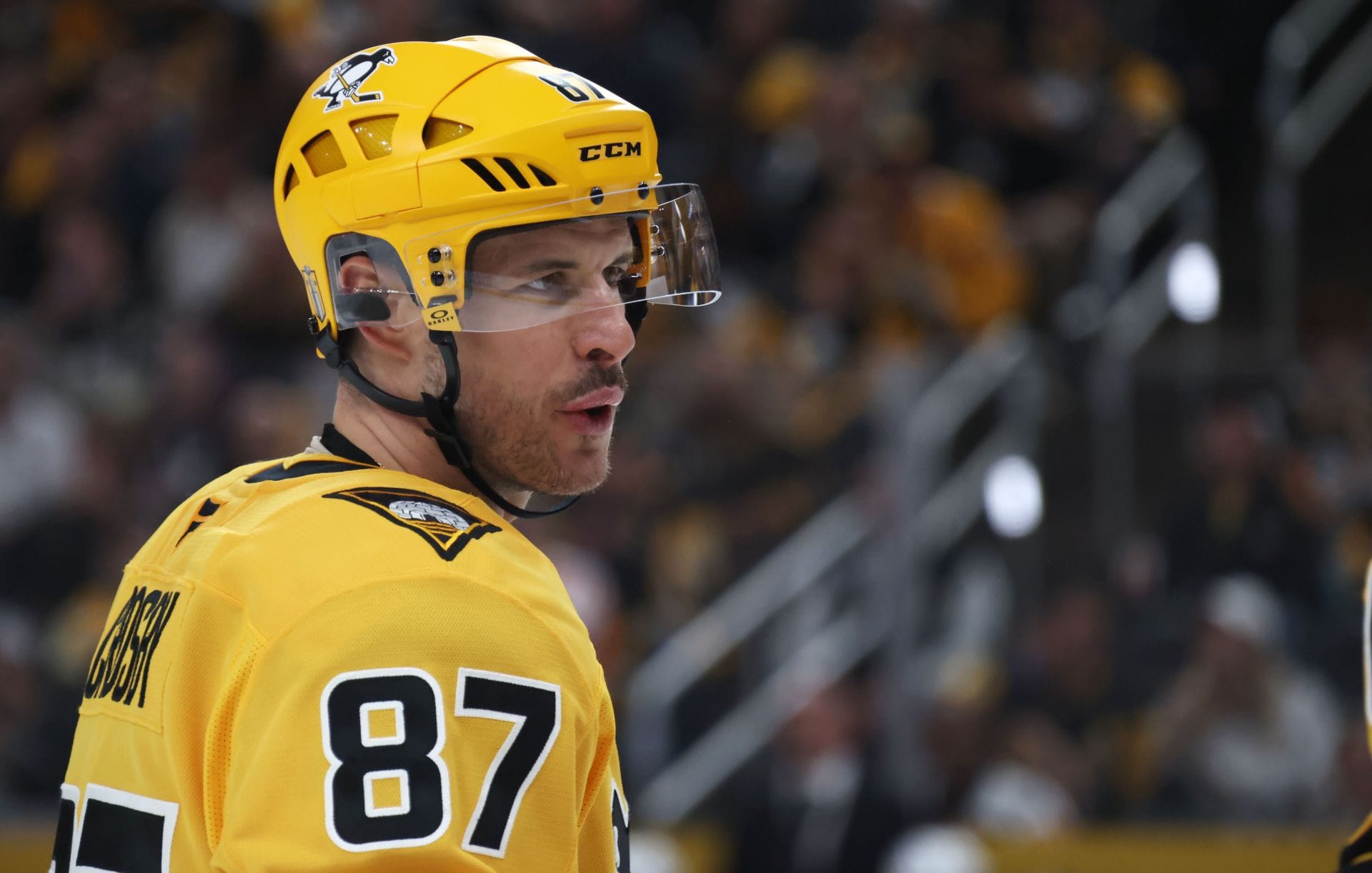Ex-NHL VP comments on Sidney Crosby potentially joining Maple Leafs after Toronto hires his trainer Andy O'Brien