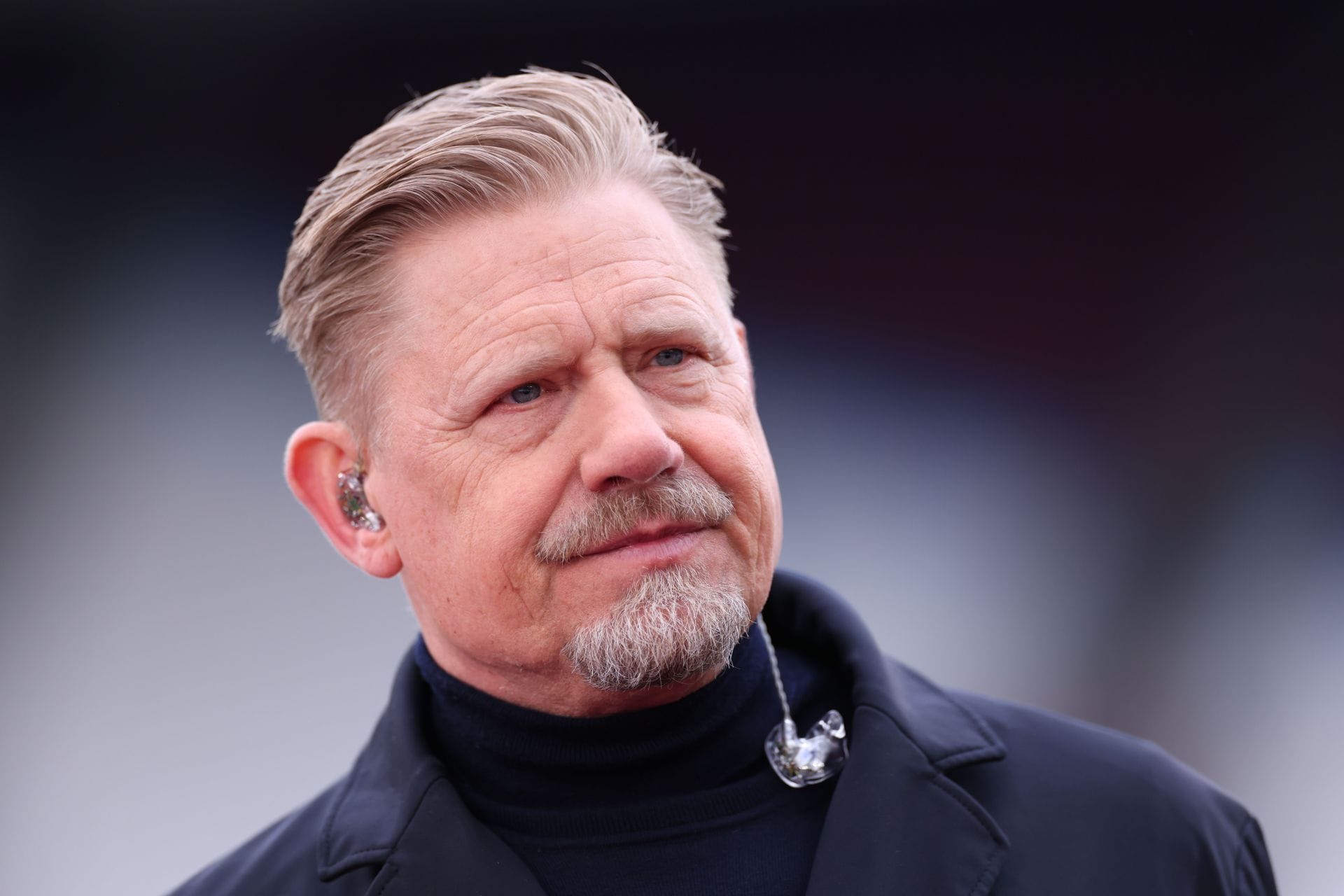 "You can't allow that" - Peter Schmeichel pins blame on 3 Manchester United stars for Hull City goals in 2-0 loss
