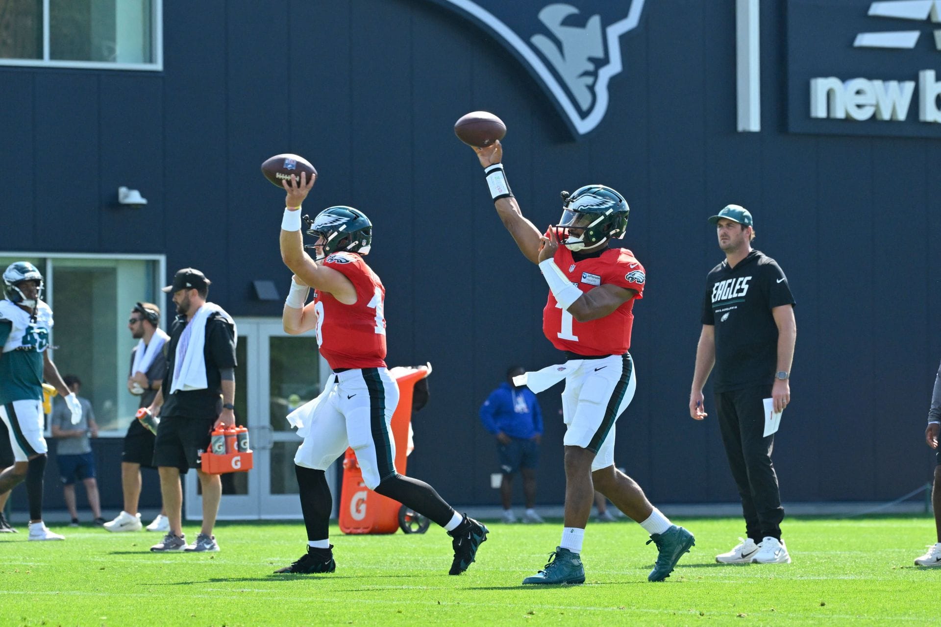 Ex-Saints champion questions Jalen Hurts’ Eagles and others carrying multiple QBs: “Makes zero sense”