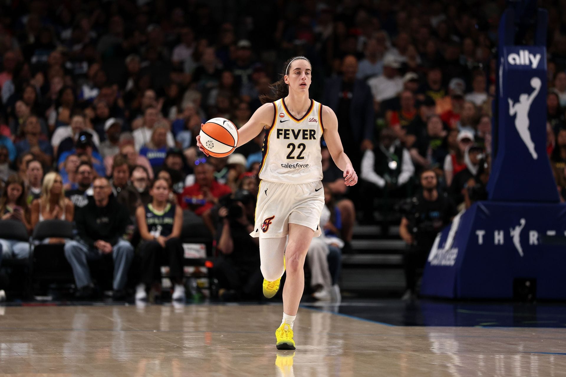 "Crying my eyes out", "Caitlin is an outstanding human" - Caitlin Clark Fans Touched As Fever Star Donates $2,000 In Supporter’s Memory