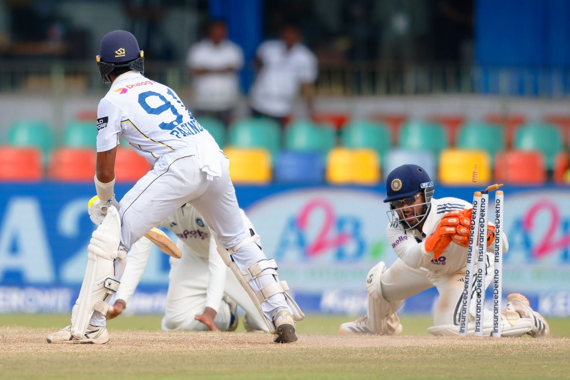 Pasindu Sooriyabandara gifts wicket on 92 after surviving lbw previous ball on Day 4 of SL vs IND 2026 2nd Test [Watch]