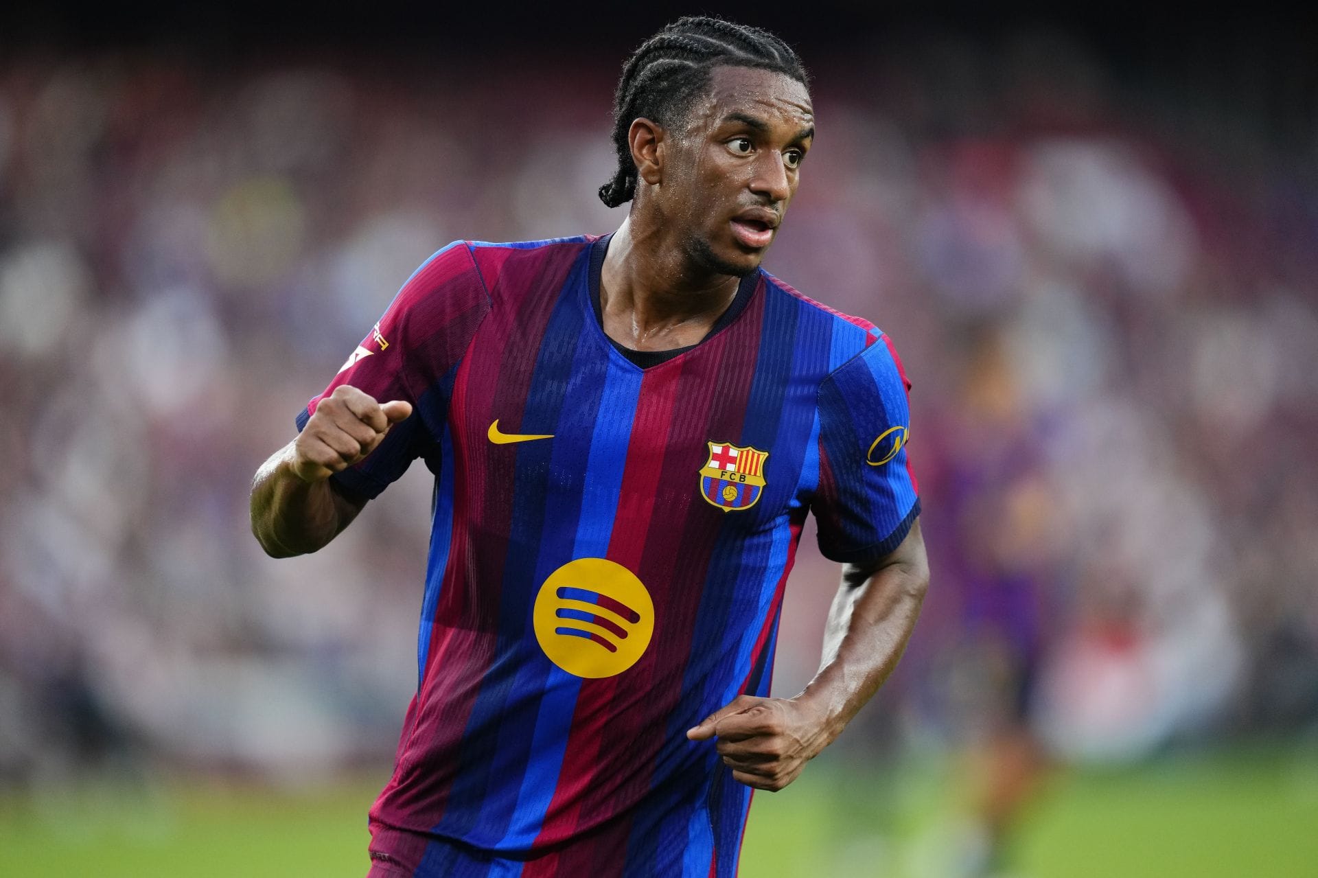 Alejandro Balde makes Manchester United decision amid Barcelona exit talks - Reports
