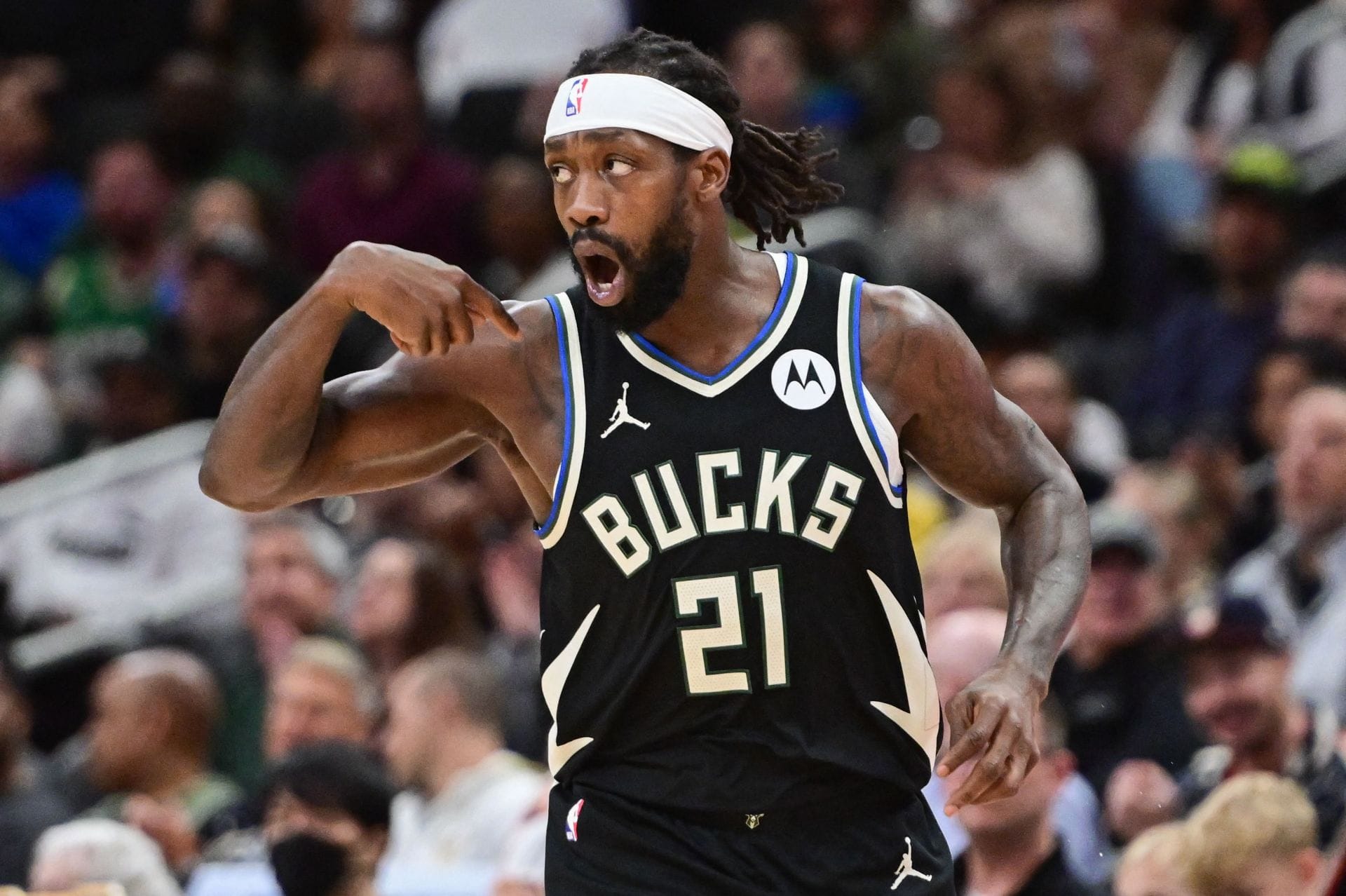 "Stockton disrespect is CRAZY", "Somebody needs to cut his mic off" - NBA Fans Stunned Over Patrick Beverley's Bold Ja Morant-John Stockton Comparison