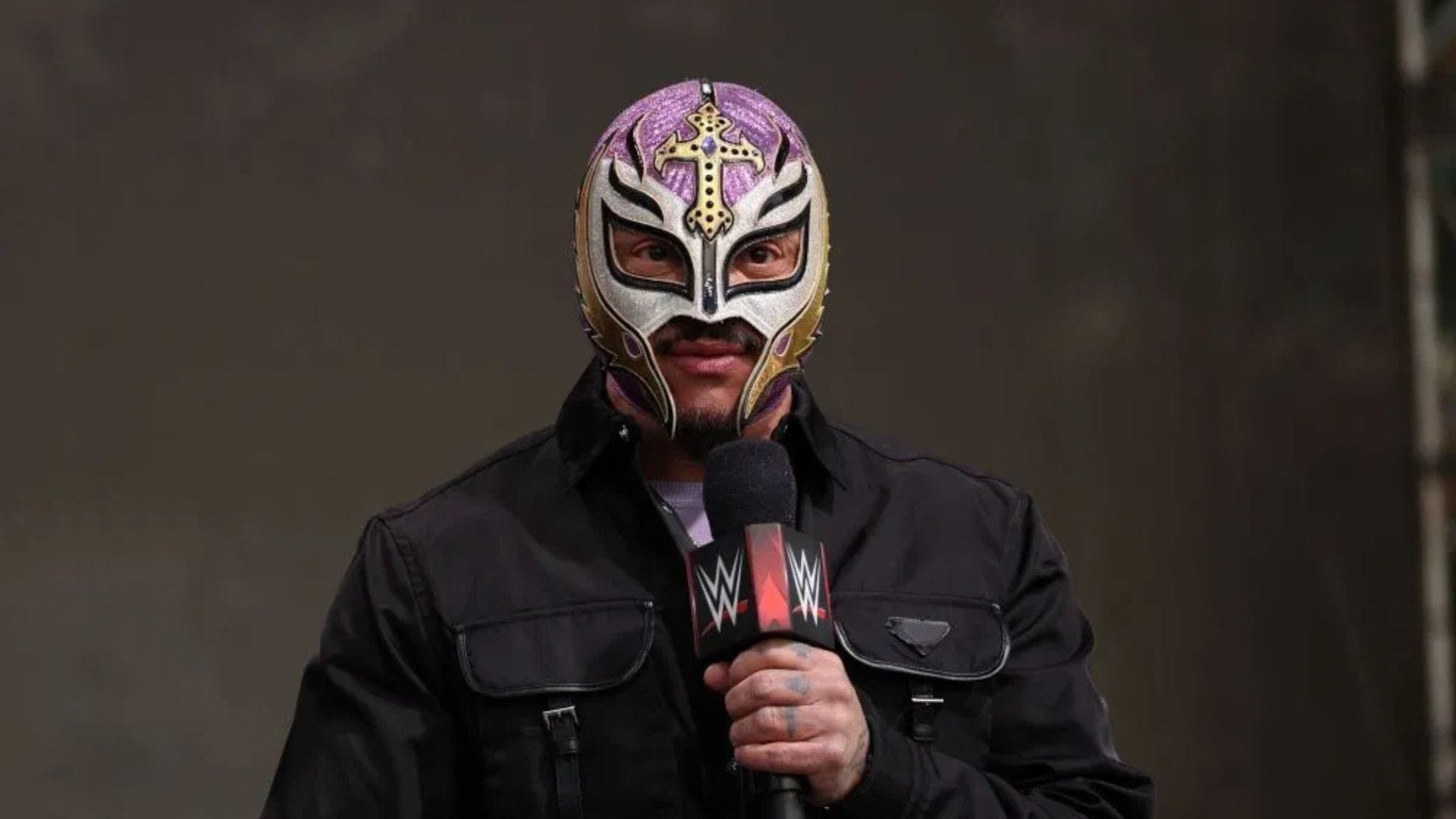 "Extensive Evaluation" Ordered After Major Name Hospitalized; WWE Official Rey Mysterio Reveals Replacement