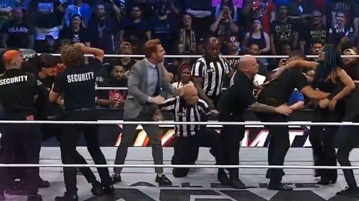 Huge Brawl Breaks Out On AEW Dynamite Involving Mercedes Mone; Security Forced To Intervene