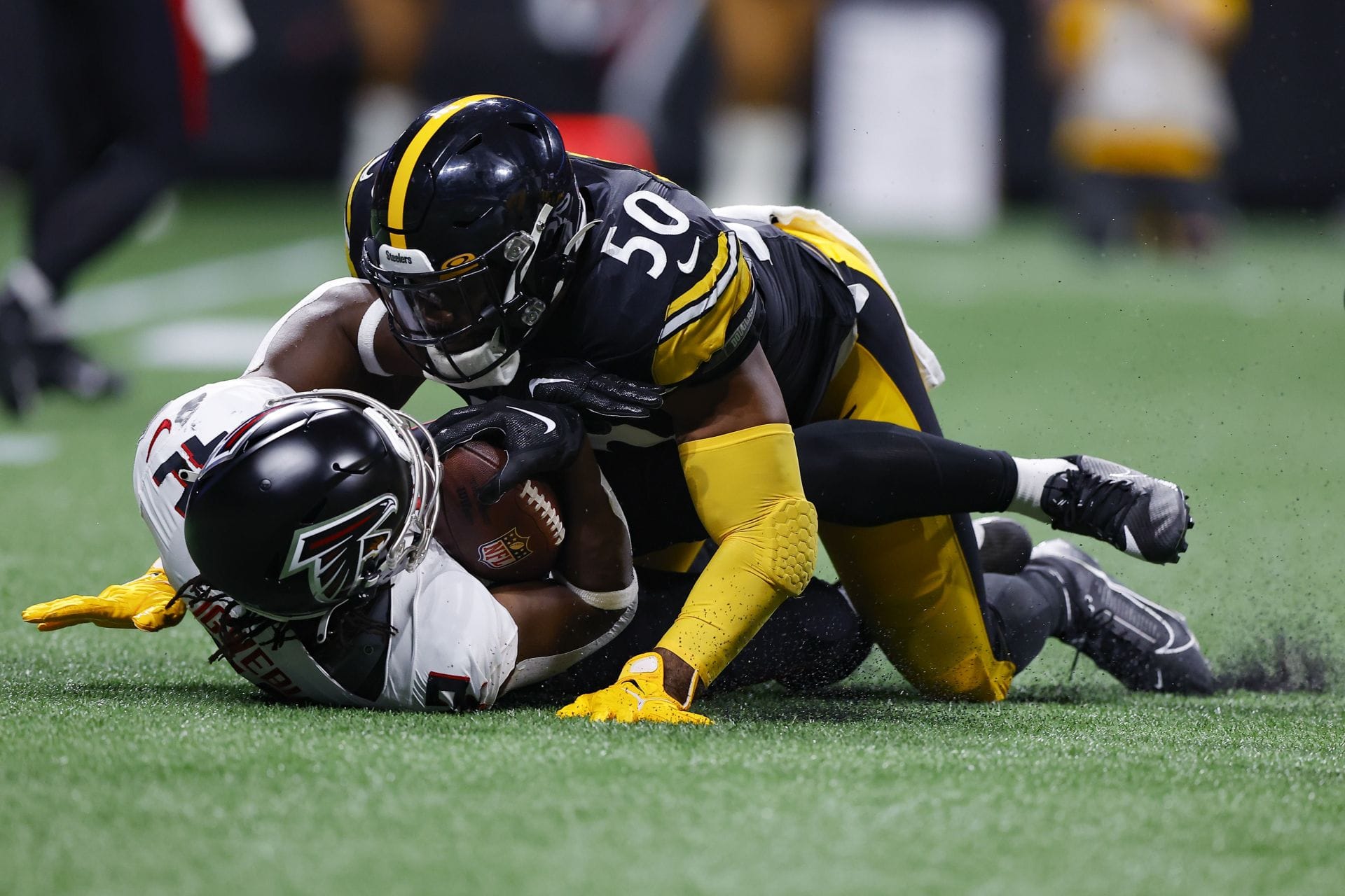"Hope we don't regret this ... We gon find out quick": Steelers legend calls out Mike McCarthy for cutting 2x Super Bowl champion from 53-man roster