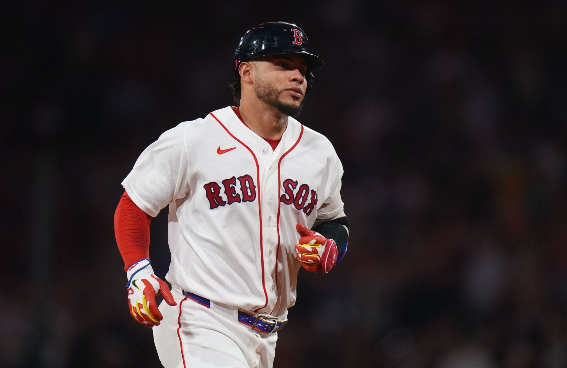"This guy's attitude is terrible"; "Not gonna last in Boston" - Fans rip Willson Contreras over taunting response to Red Sox faithful's boos
