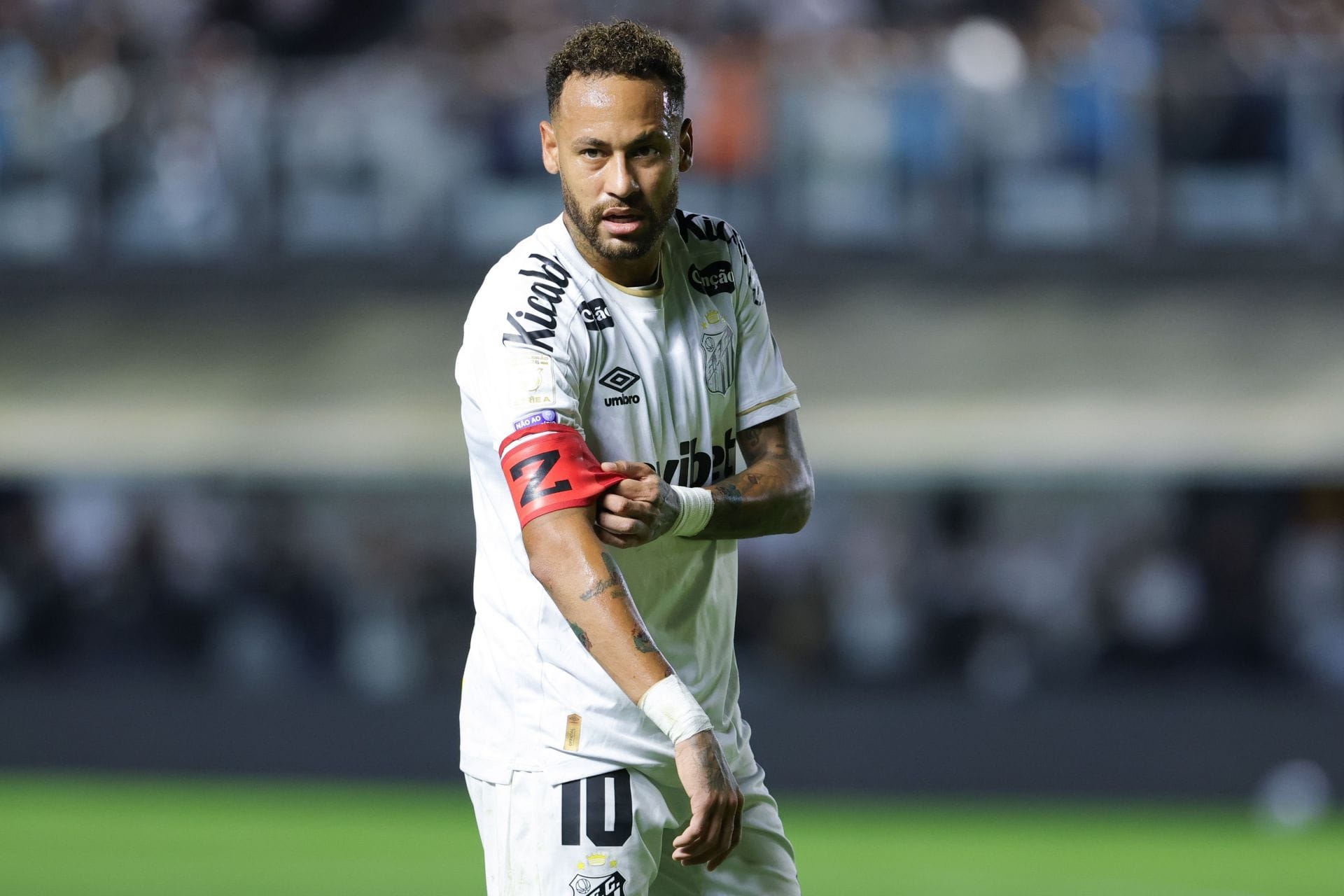 “Ahhh, old coward, Are you scared?” - Neymar mocks 69-year-old Brazilian journalist after he postpones 1v1 challenge