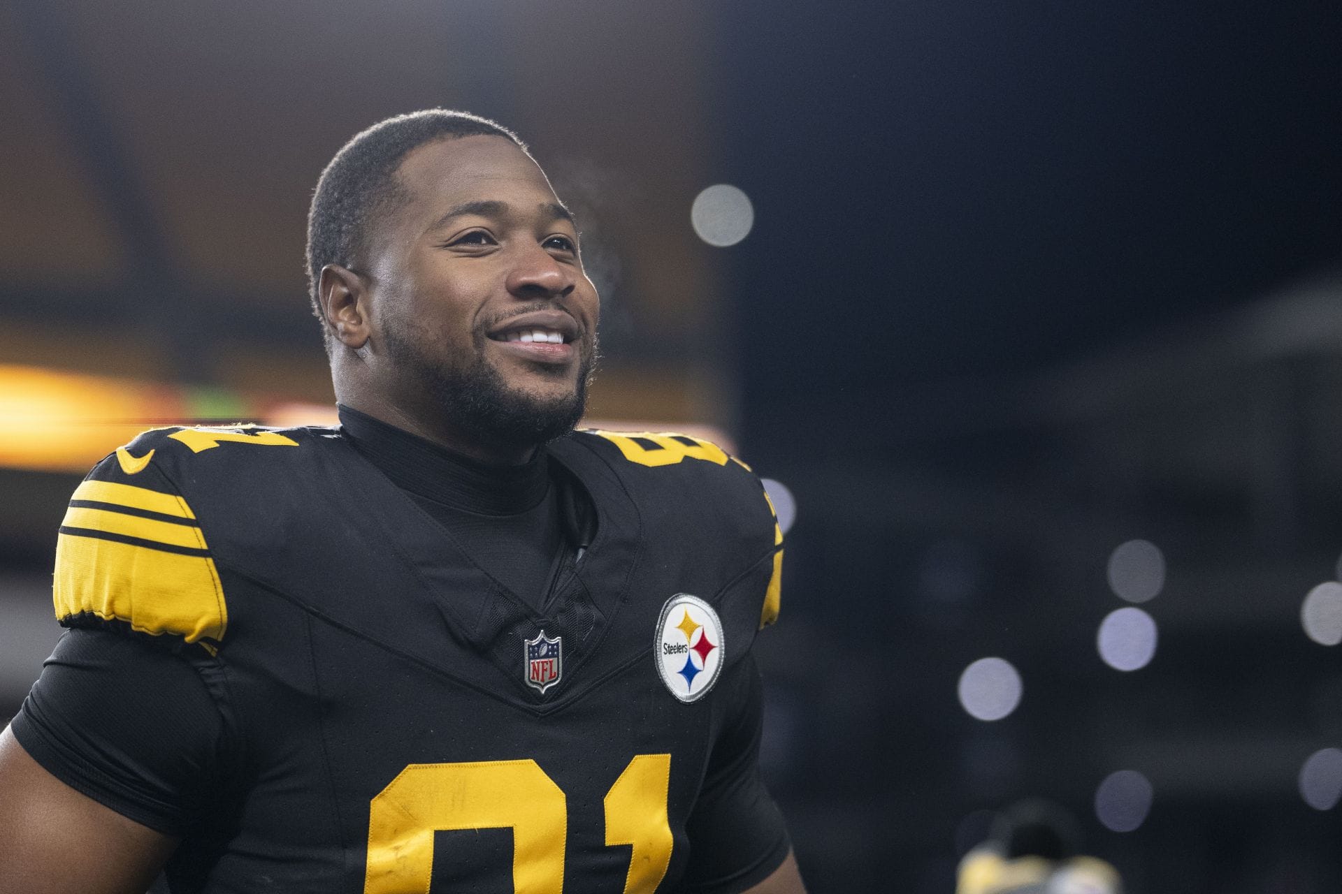 "That bum not gonna save Jordan Love" "Great pickup": NFL fans divided over Jonnu Smith signing with Packers