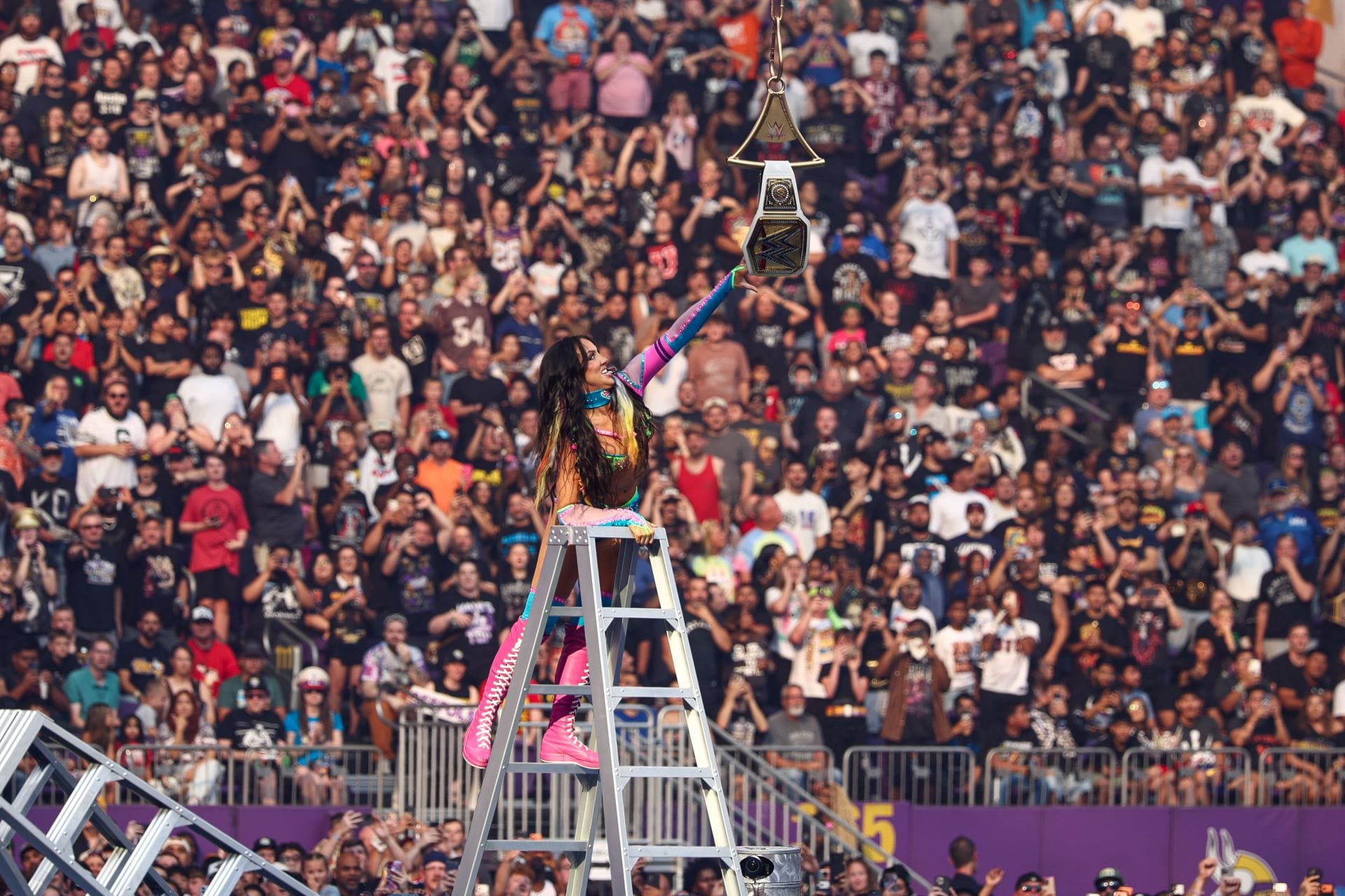 New WWE Women's Champion Chelsea Green pinned on SmackDown