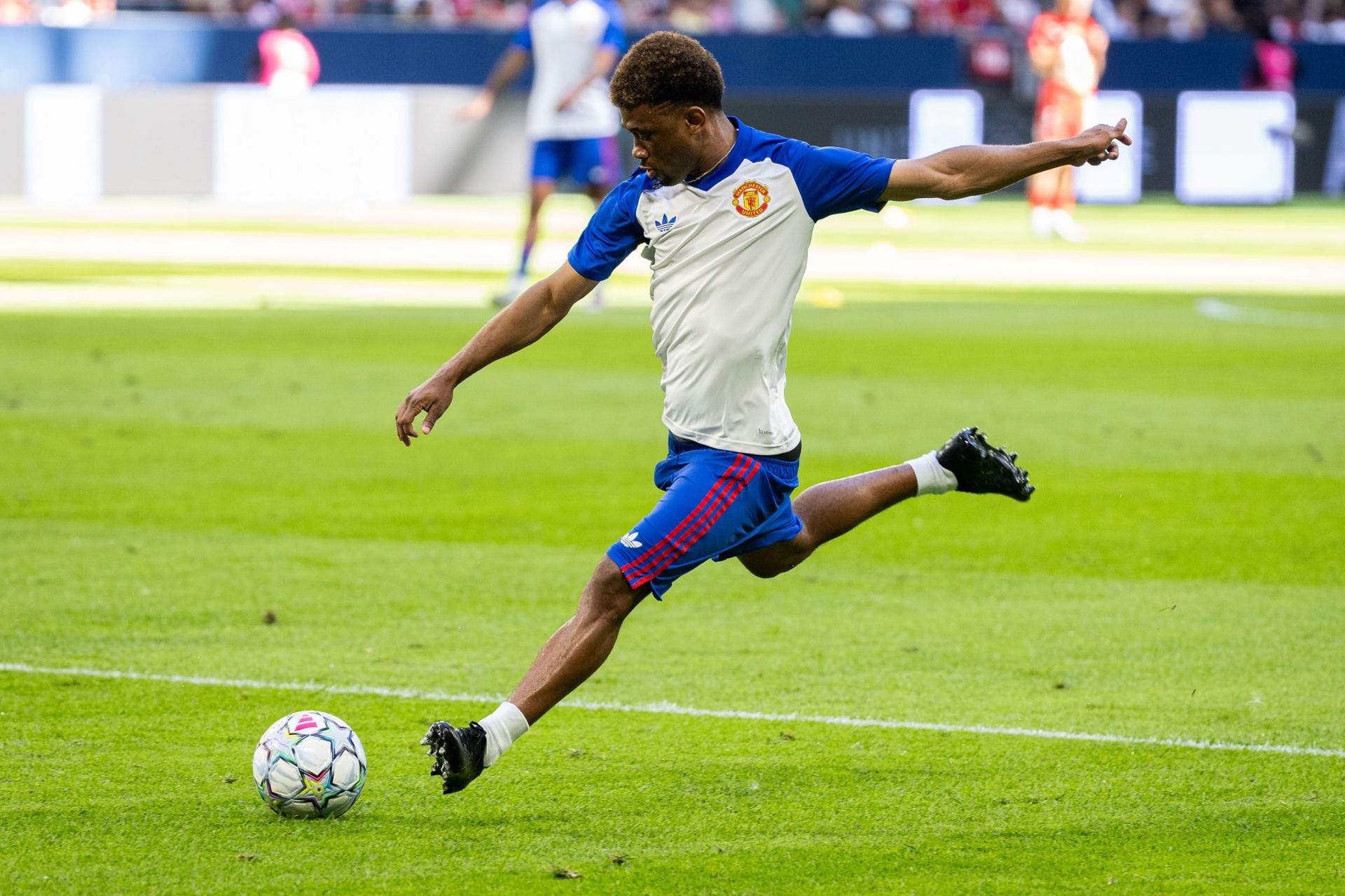 Manchester United summer signing Andrey Santos claims he can emulate play style of 'legend' who recently left the club