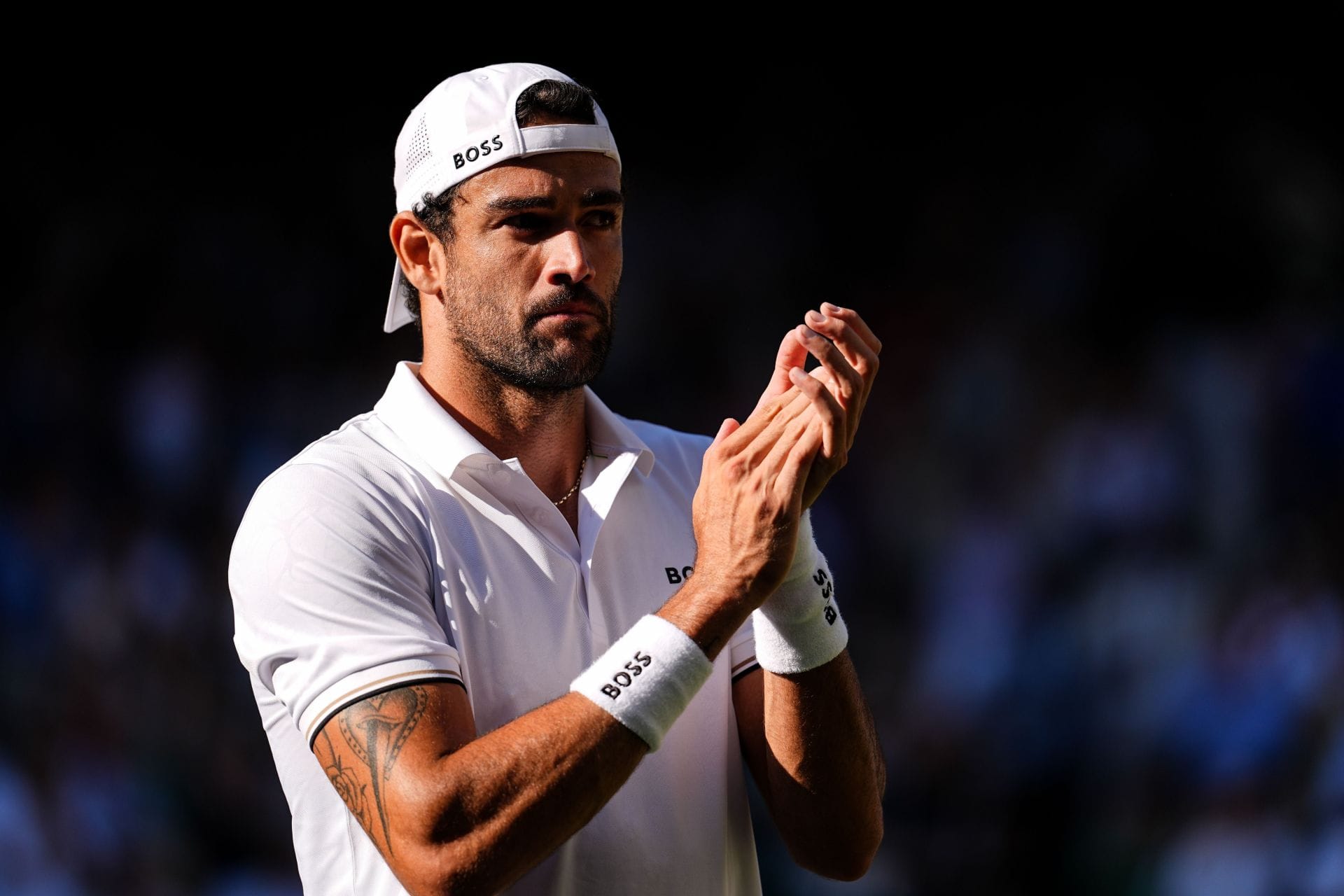 PICTURES: Matteo Berrettini's girlfriend Vanessa Bellini poses in cream-colored bikini during relaxing Italy vacation